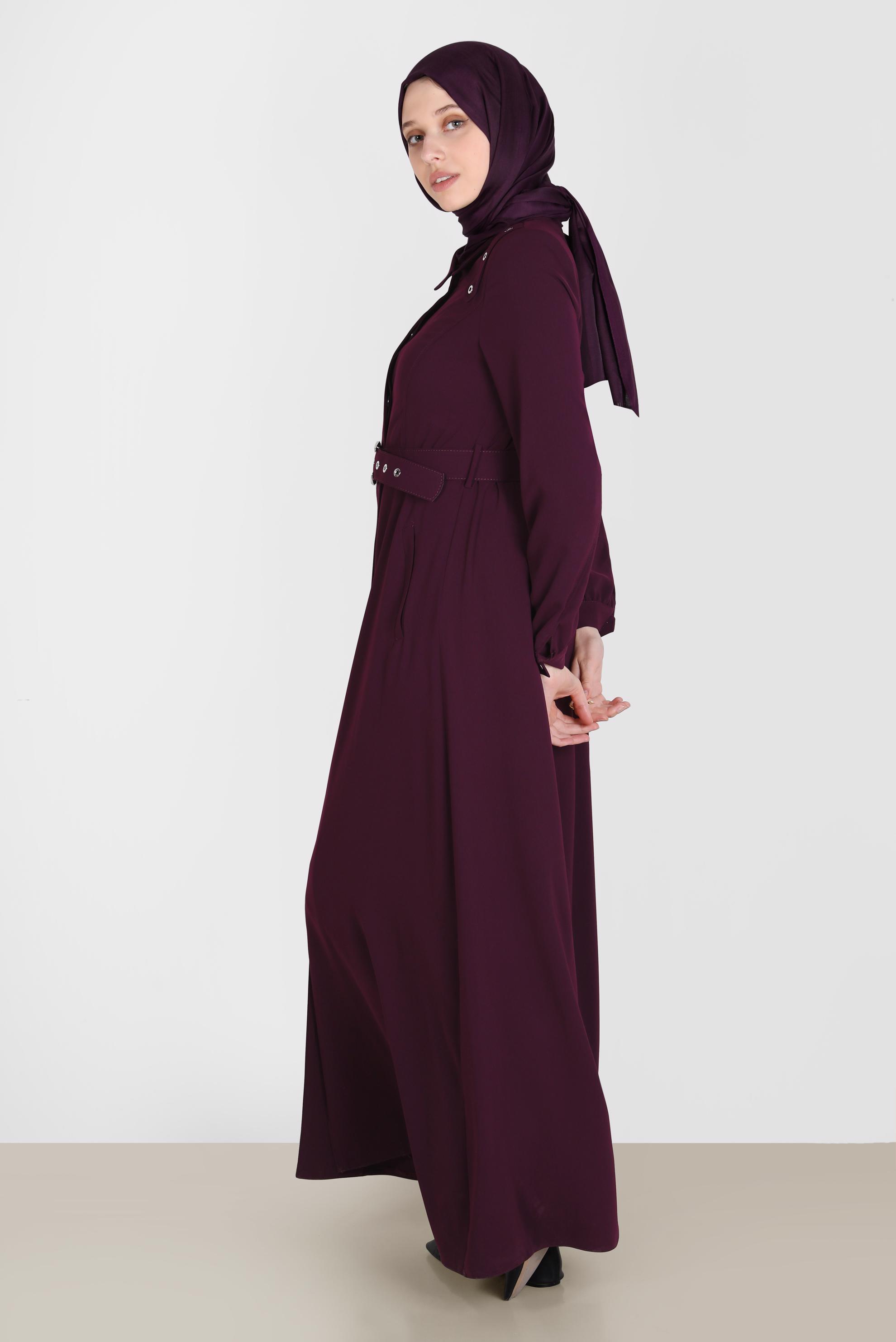 Tesettür giyim BORDO KUŞGÖZÜ DETAYLI KEMERLİ PARDESÜ 10555 