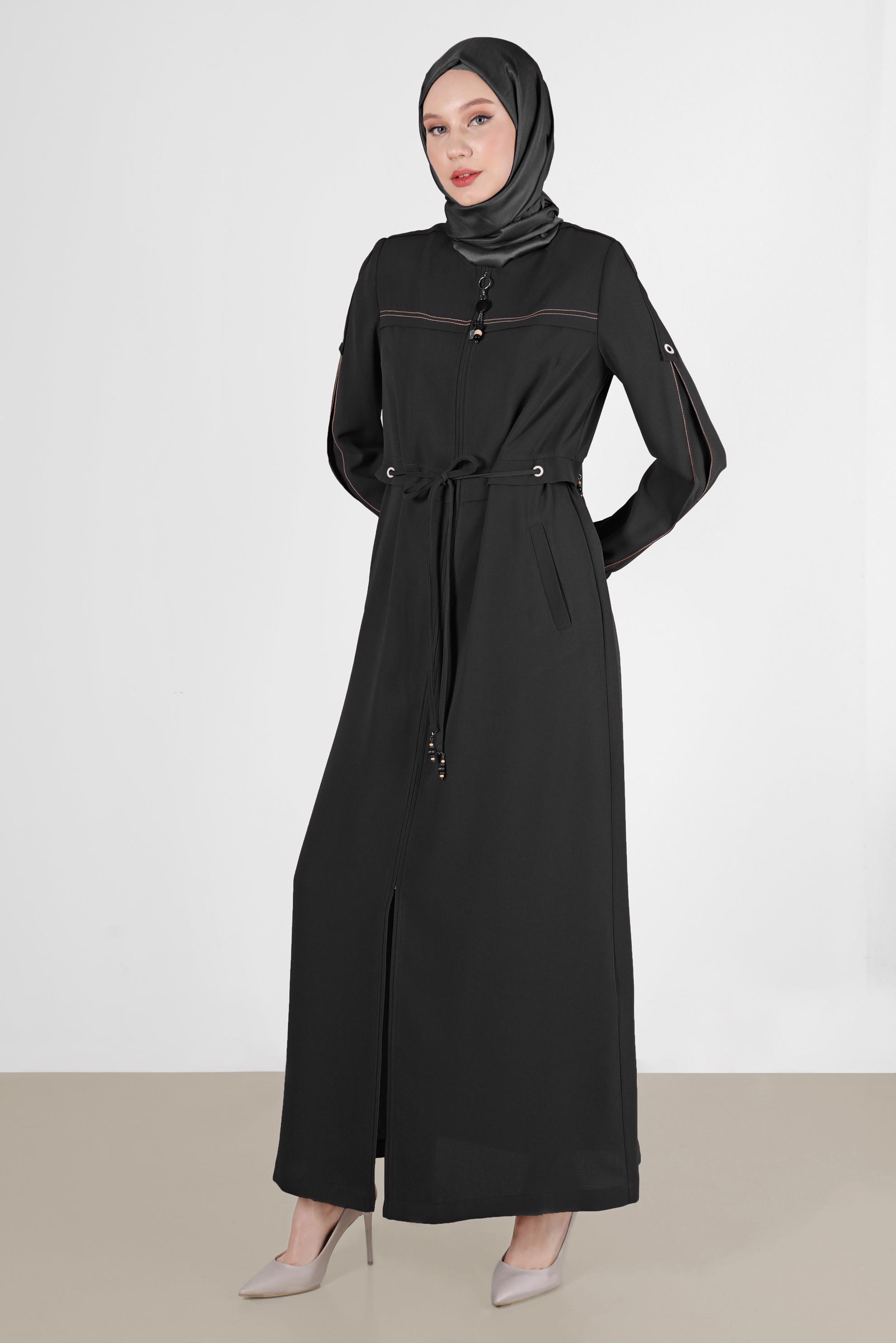 Tesettür giyim SİYAH MANŞETLERİ LASTİKLİ BELDEN BAĞLAMALI PARDESÜ 10558	