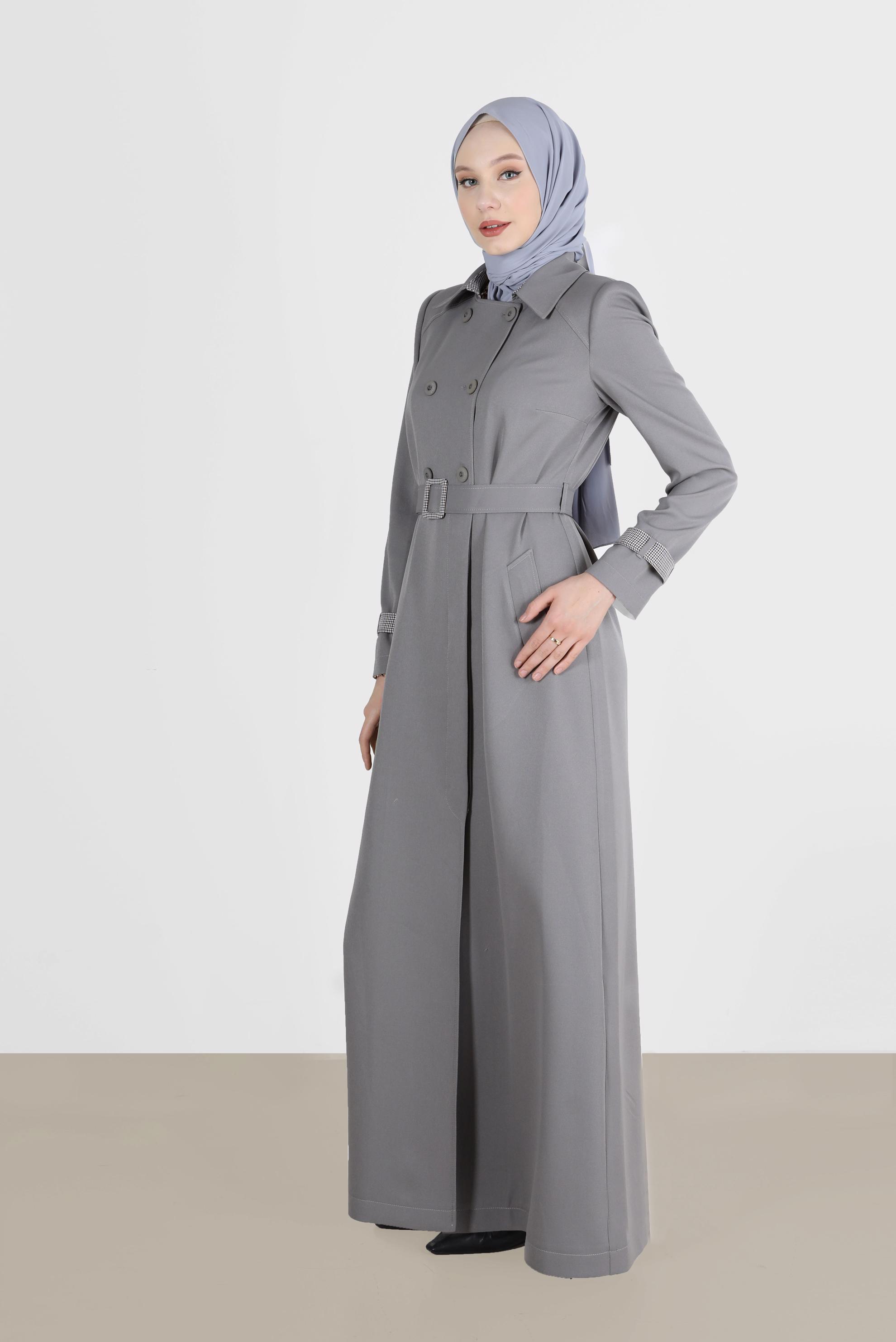 Tesettür giyim GRİ EKOSE DESEN DETAYLI KEMERLİ PARDESÜ 10566