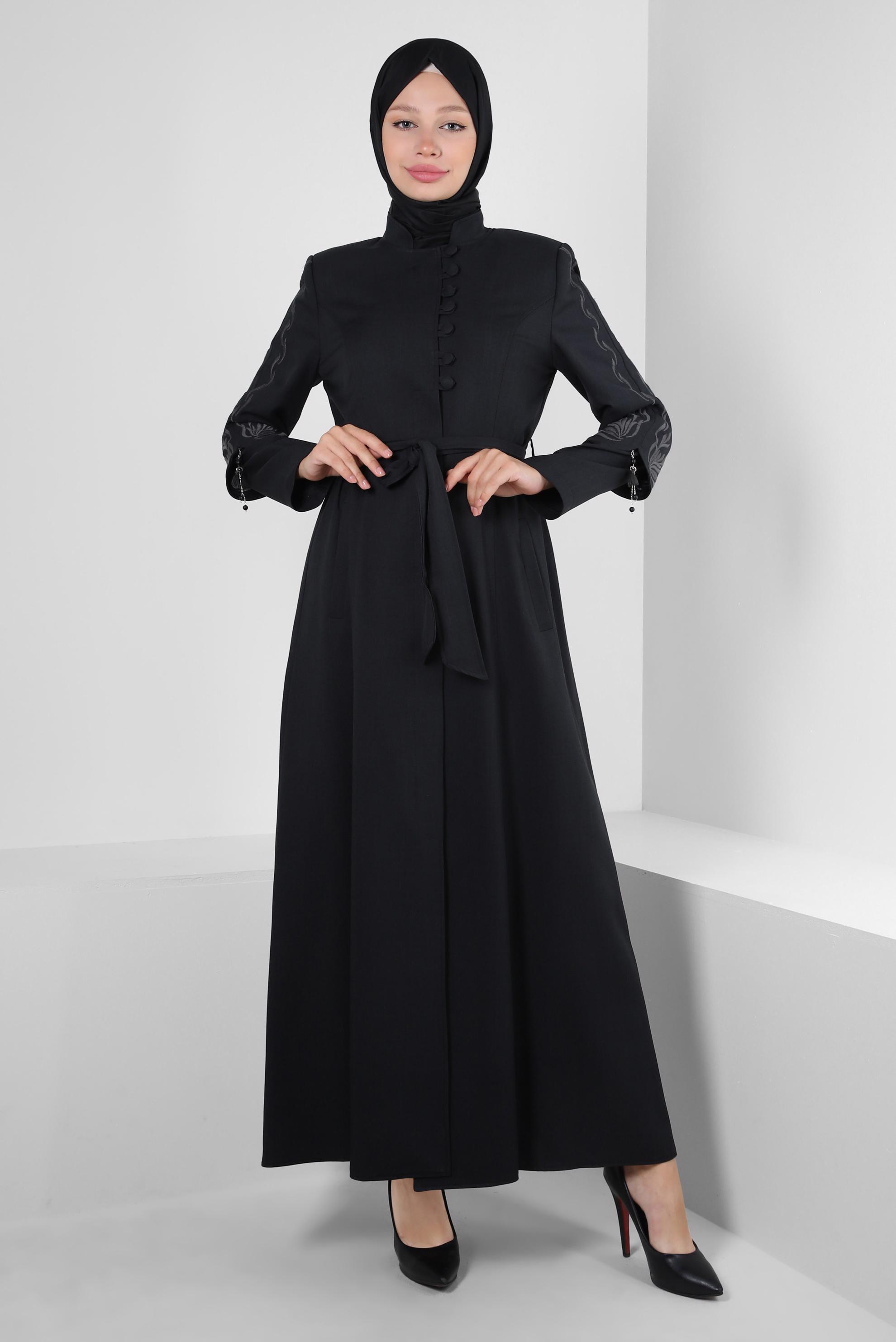 Tesettür giyim SİYAH KOLLARI NAKIŞLI PARDESÜ 10573 