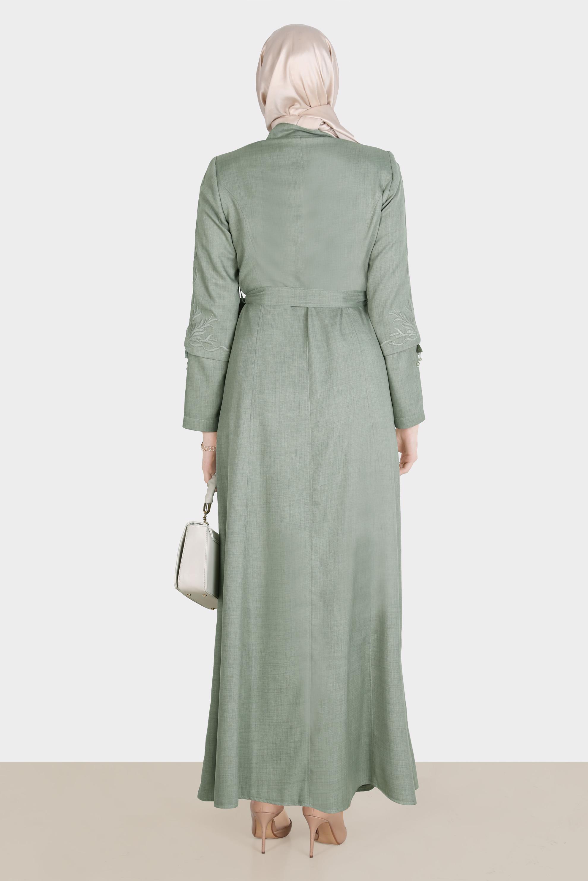 Tesettür giyim YEŞİL KOLLARI NAKIŞLI PARDESÜ 10573 