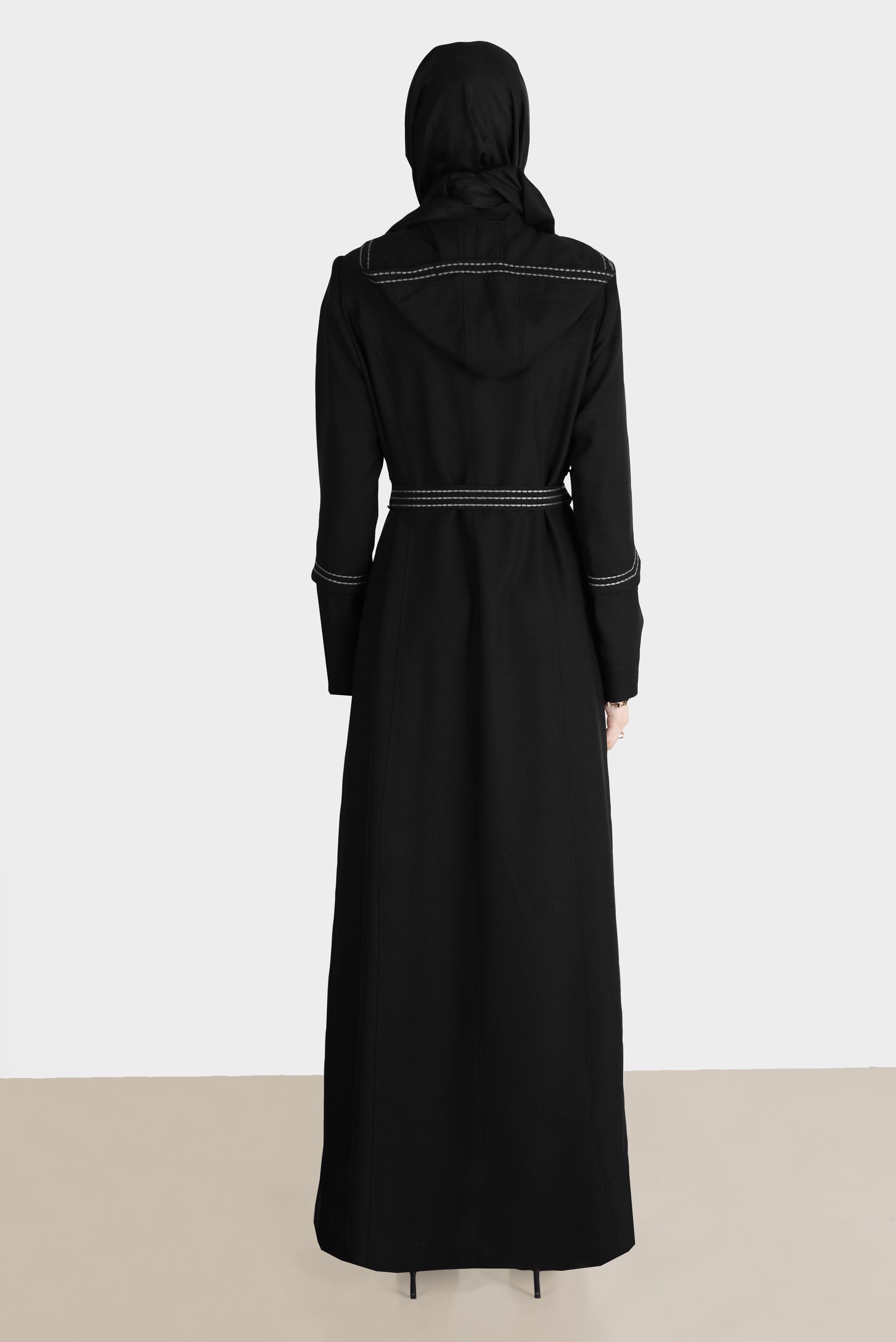 Tesettür giyim SİYAH NAKIŞLI KAPÜŞONLU PARDESÜ 10575	