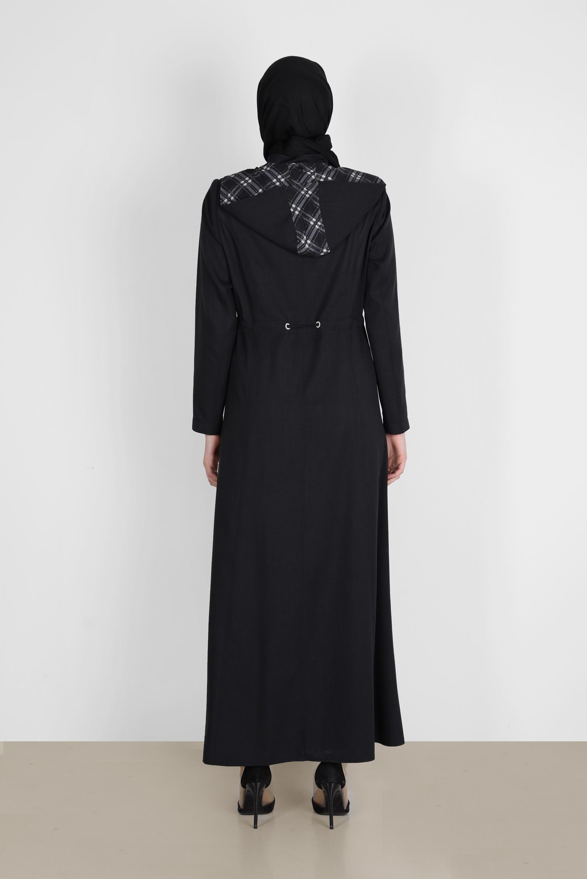 Tesettür giyim SİYAH KAPÜŞONU EKOSE DESENLİ PARDESÜ 10576 