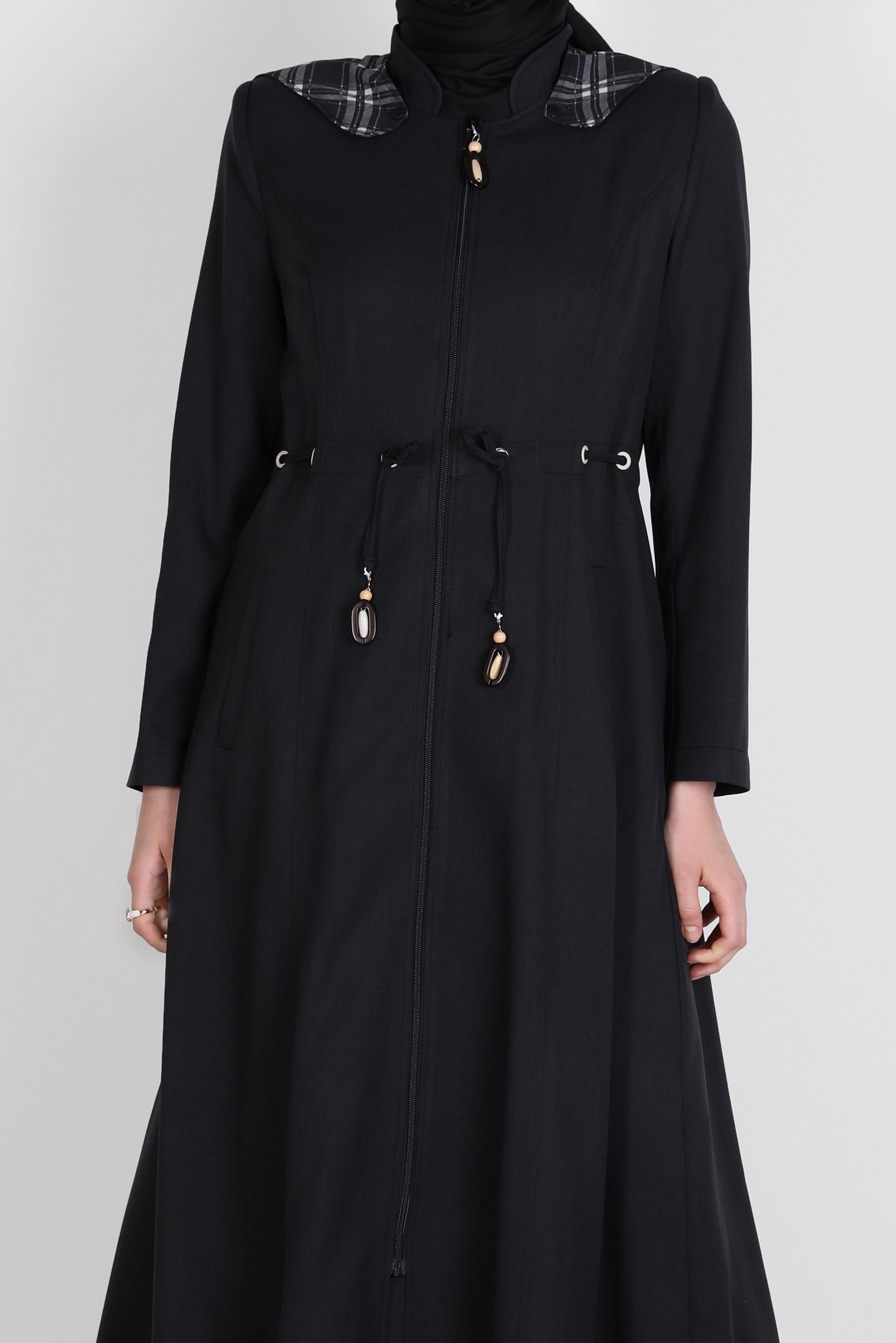 Tesettür giyim SİYAH KAPÜŞONU EKOSE DESENLİ PARDESÜ 10576 