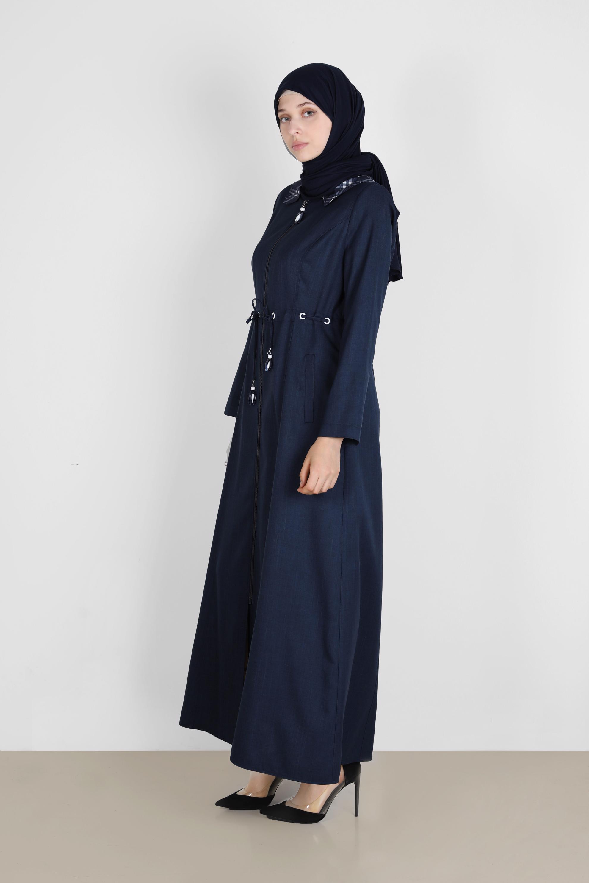 Tesettür giyim LACİVERT KAPÜŞONU EKOSE DESENLİ PARDESÜ 10576 