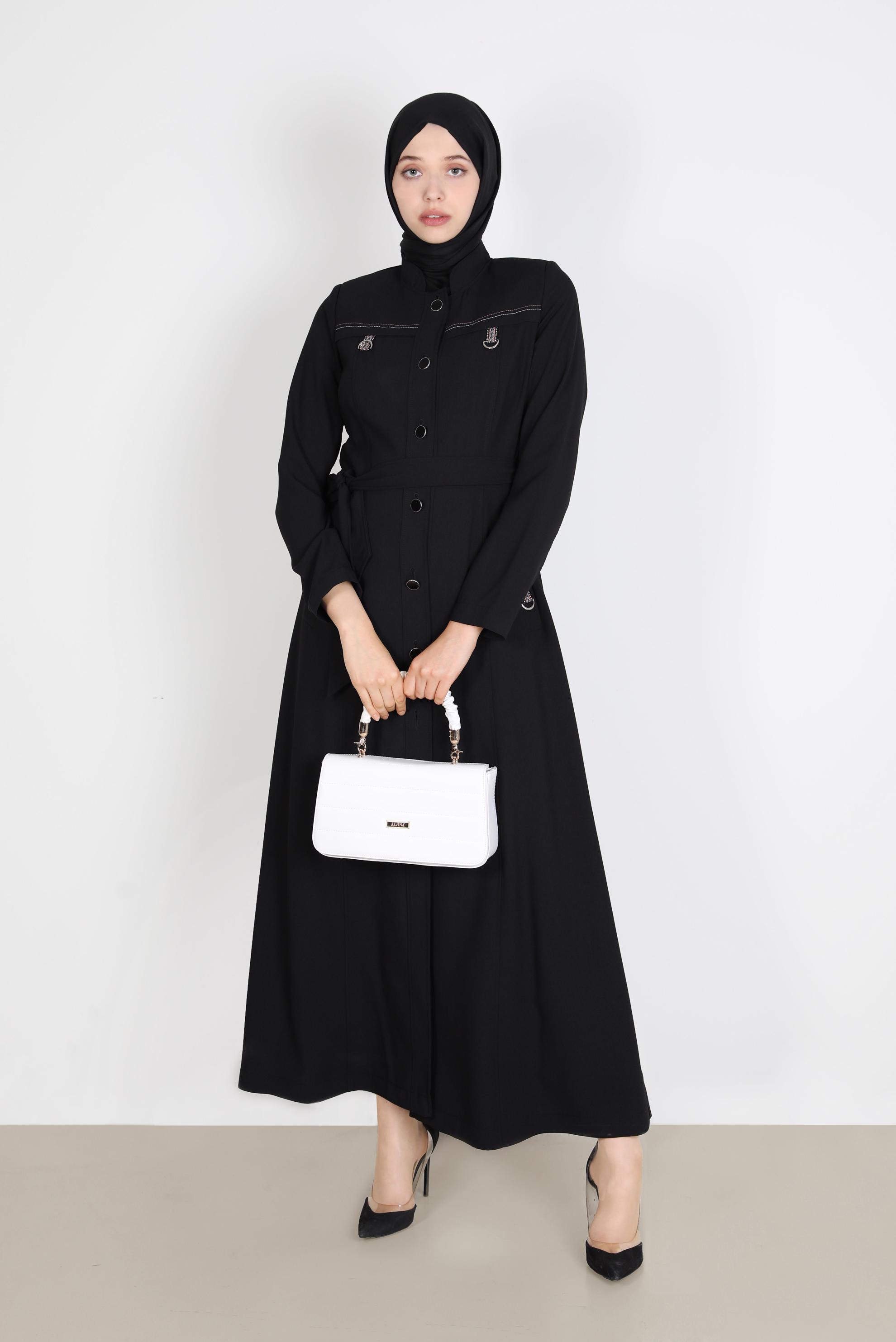 Tesettür giyim SİYAH KUŞAKLI DÜĞMELİ PARDESÜ 10578 