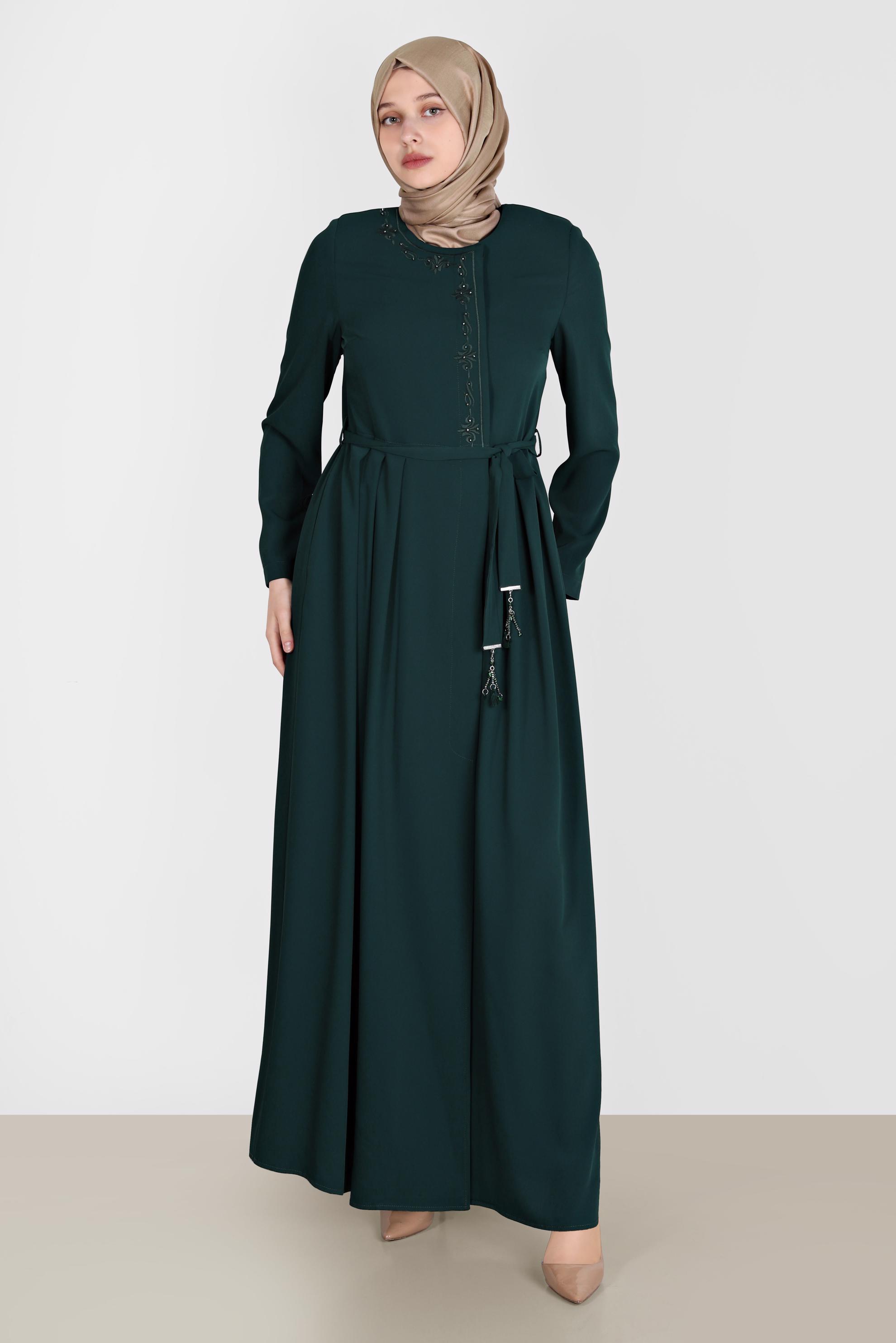 Tesettür giyim YEŞİL NAKIŞLI KUŞAKLI PARDESÜ 10580	