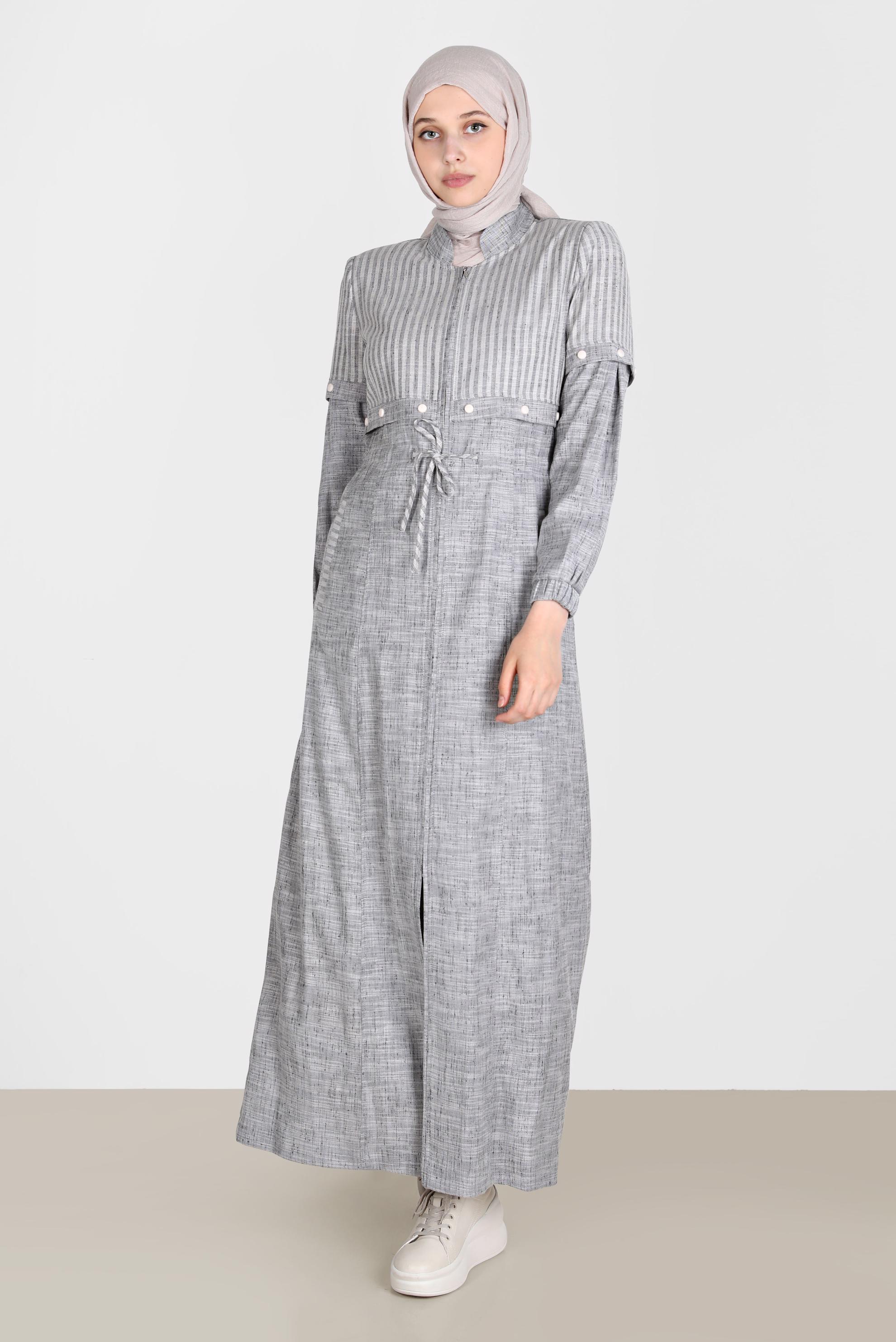 Tesettür giyim SİYAH BELİ BÜZGÜLÜ FERMUARLI PARDESÜ 10587 