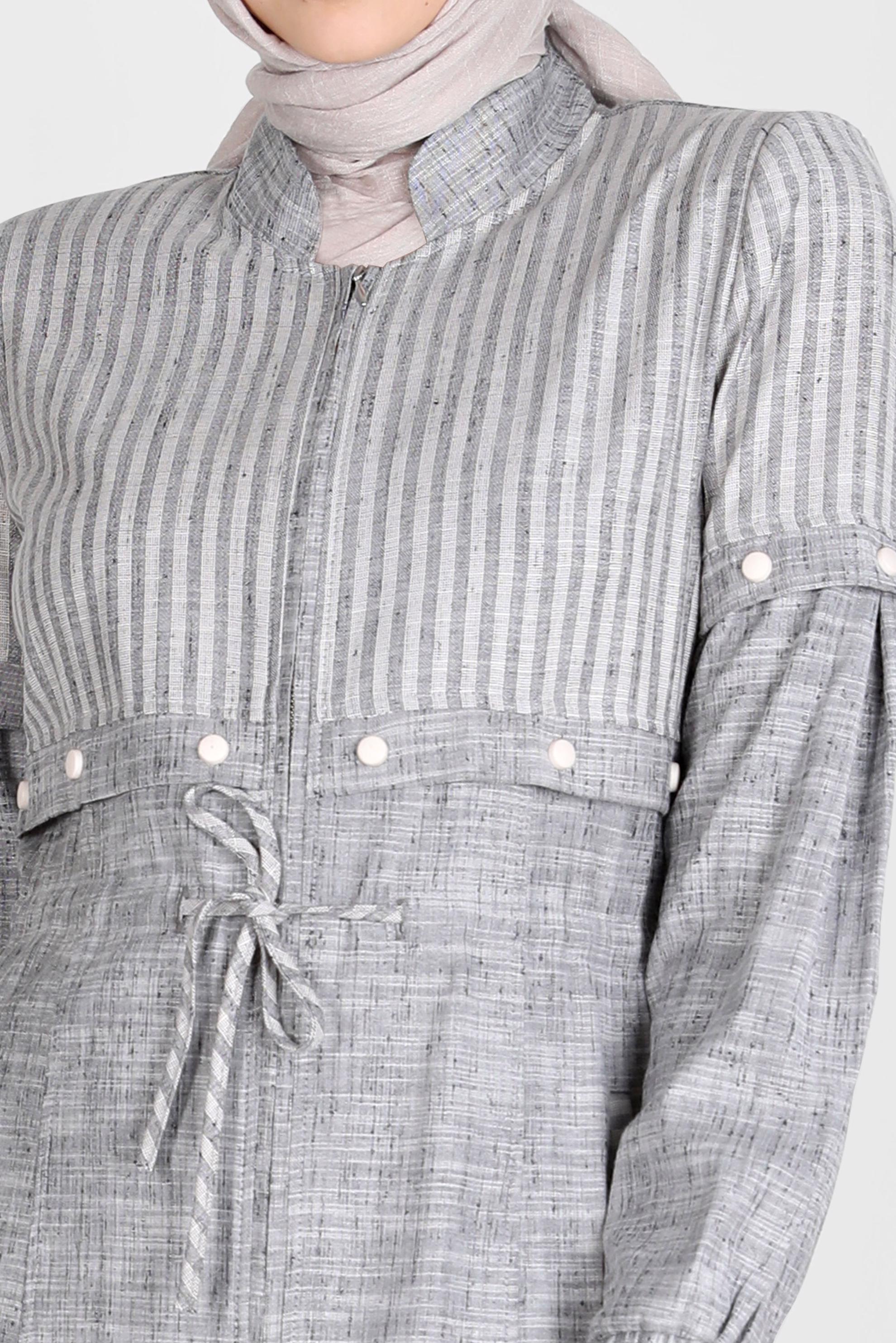 Tesettür giyim SİYAH BELİ BÜZGÜLÜ FERMUARLI PARDESÜ 10587 