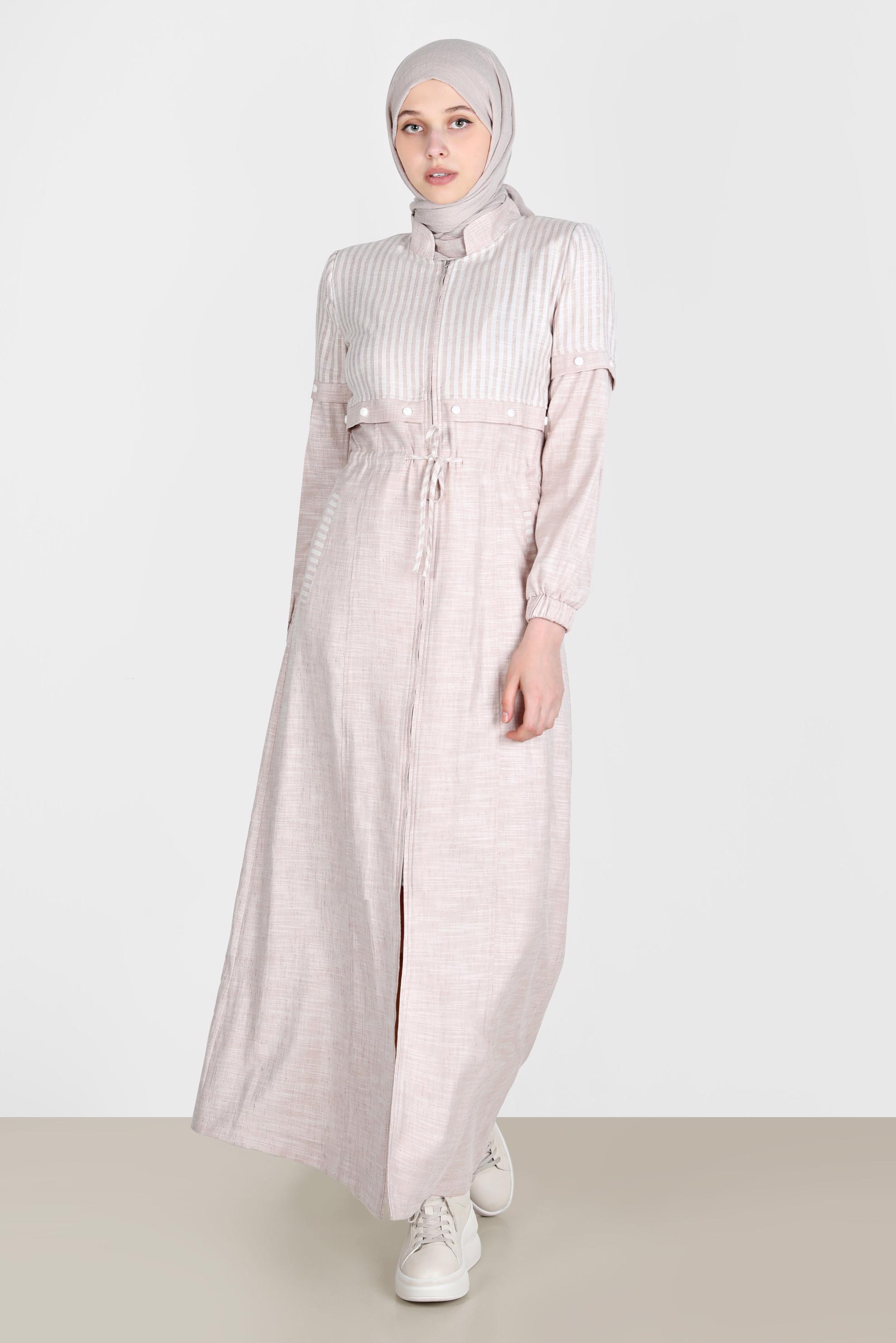 Tesettür giyim KAHVE BELİ BÜZGÜLÜ FERMUARLI PARDESÜ 10587 