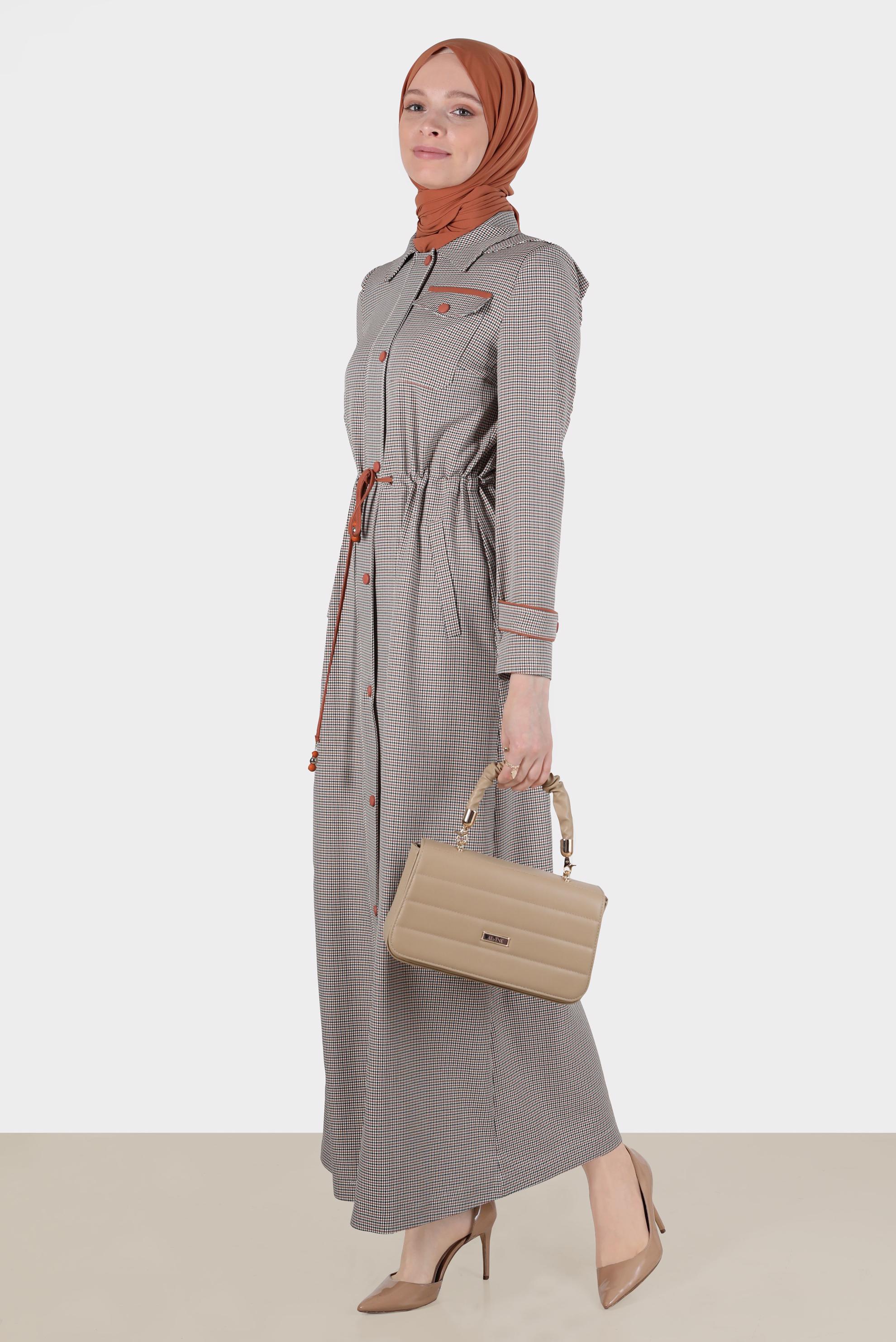 Tesettür giyim TURUNCU BELİ BÜZGÜLÜ PÖTİKARE PARDESÜ 10590 