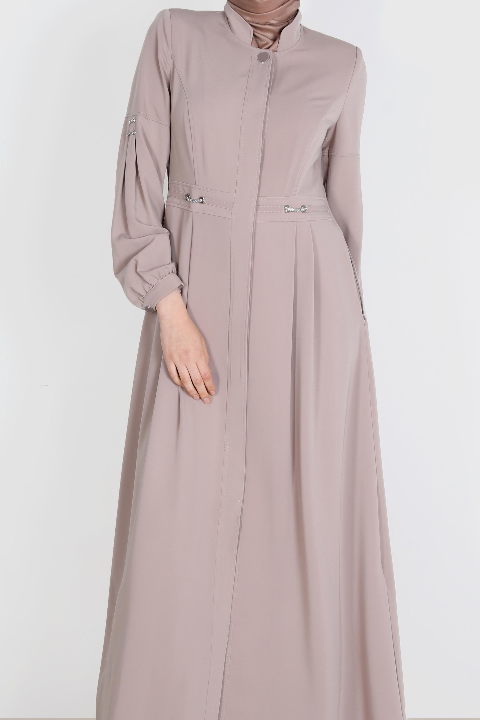 Tesettür giyim BEJ KUŞGÖZÜ DETAYLI PARDESÜ 10599