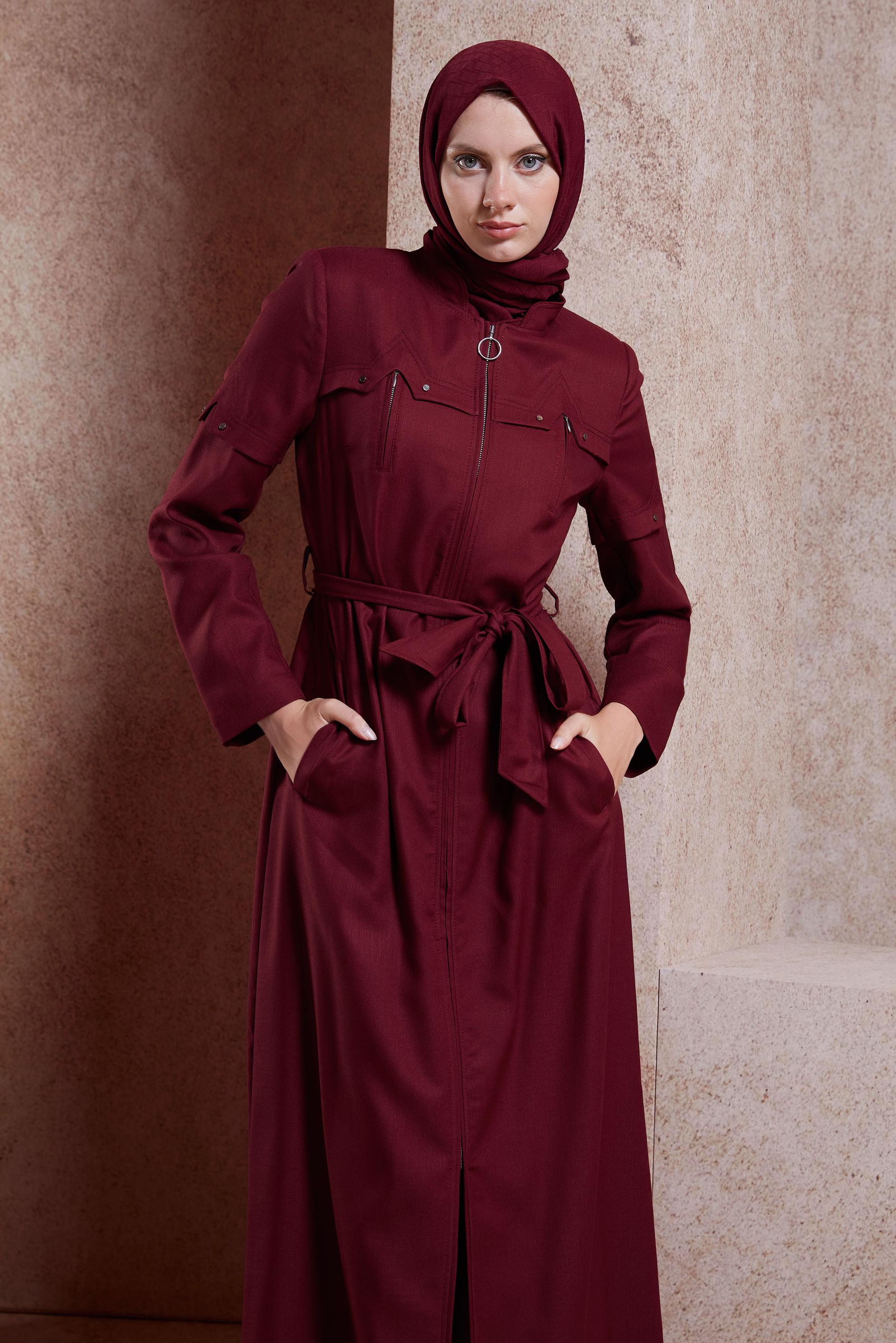 Tesettür giyim BORDO FERMUARLI KUŞAKLI PARDESÜ 10602