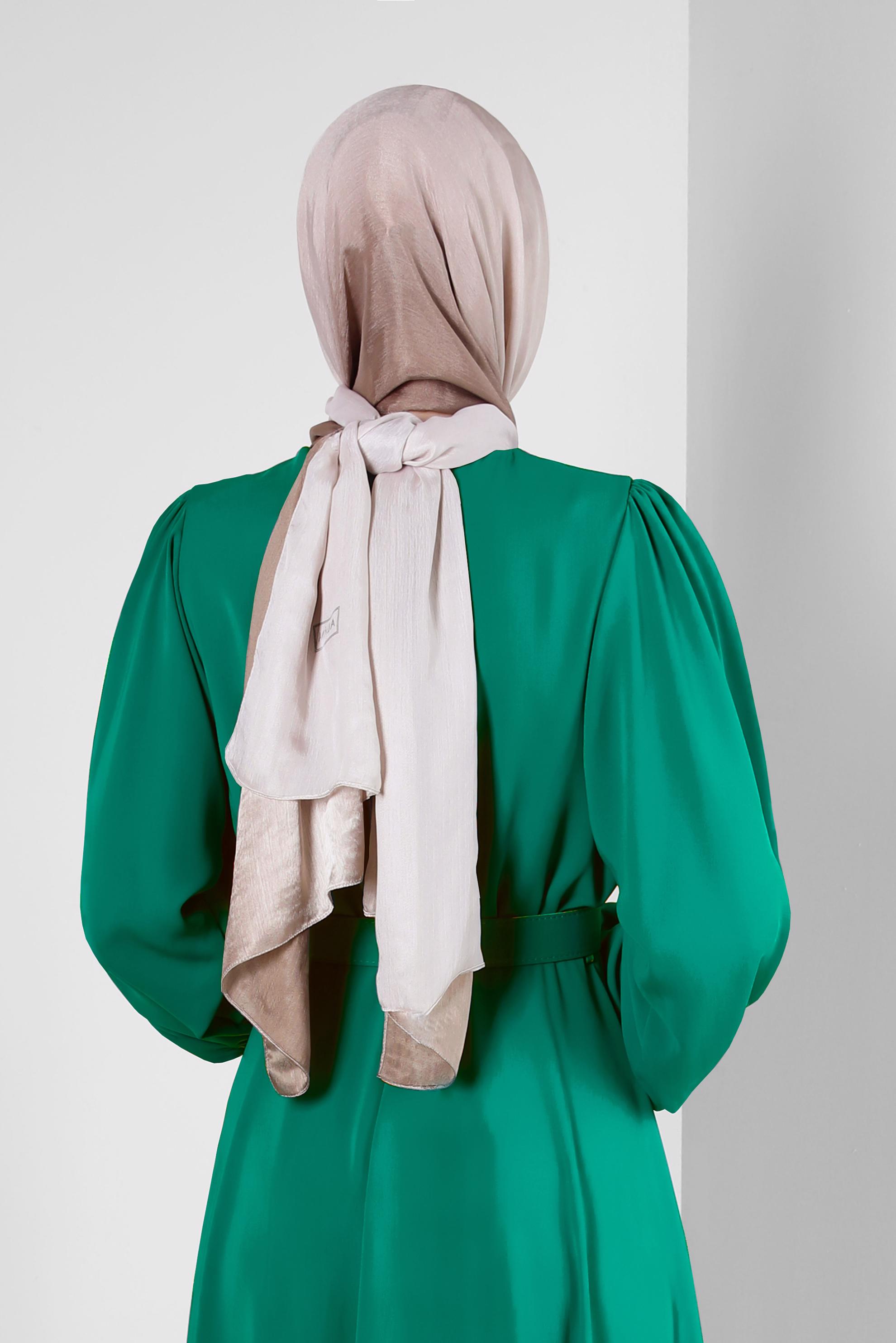 Tesettür giyim BEJ ALVİNA JANJANLI DEGRADE ŞAL 8129