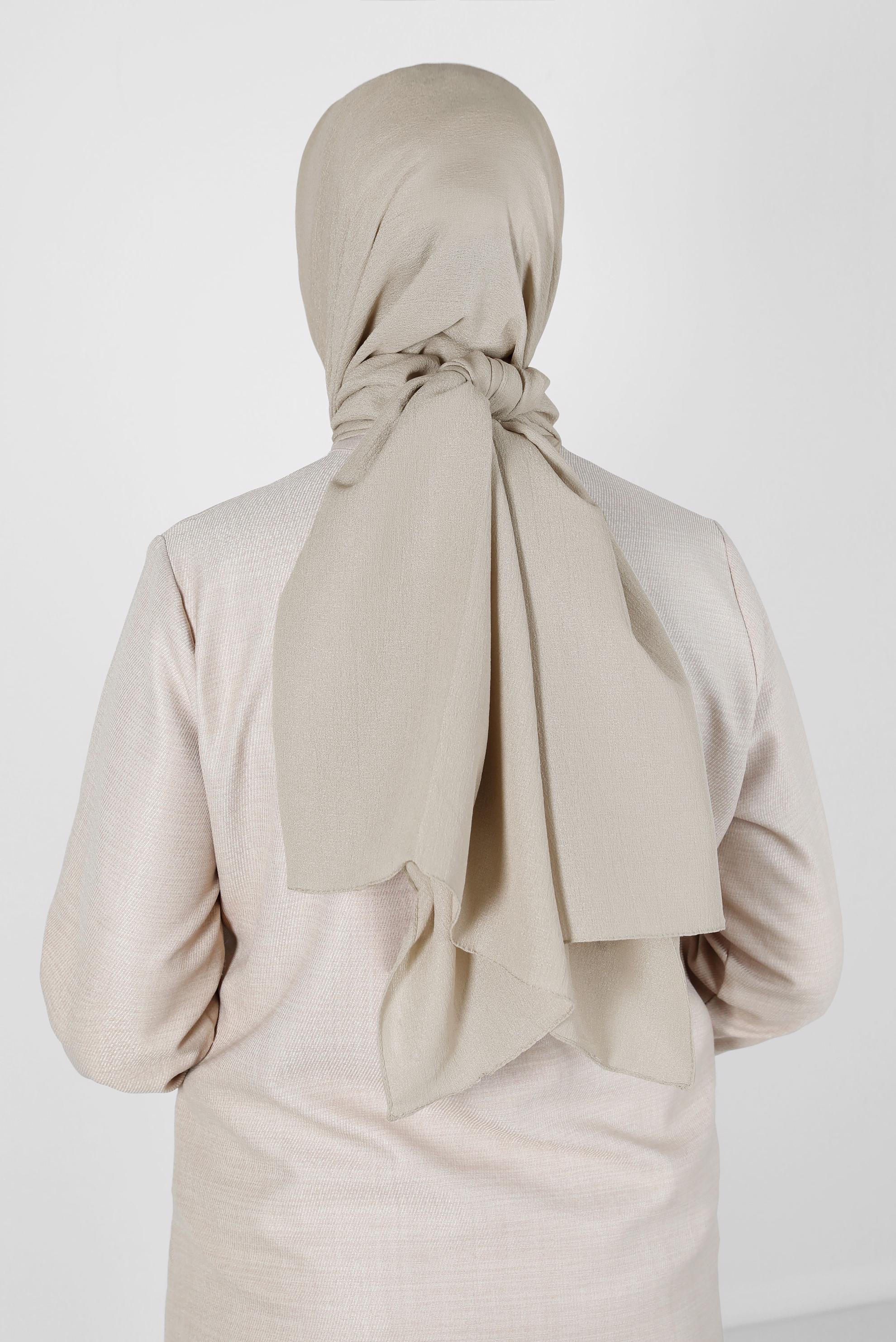 Tesettür giyim BEJ ALVİNA KREP ŞAL 8138