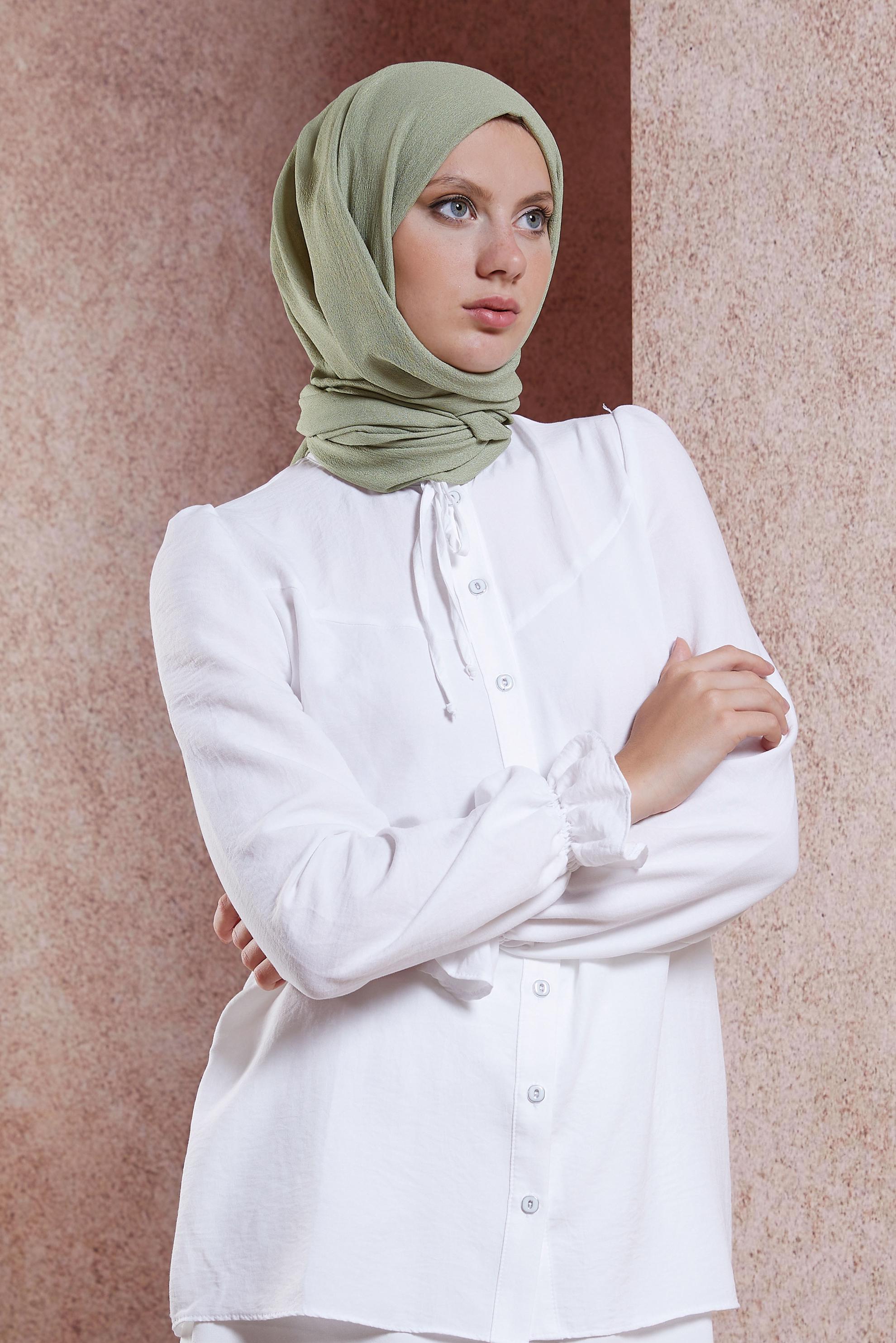 Tesettür giyim YEŞİL ALVİNA KREP ŞAL 8138