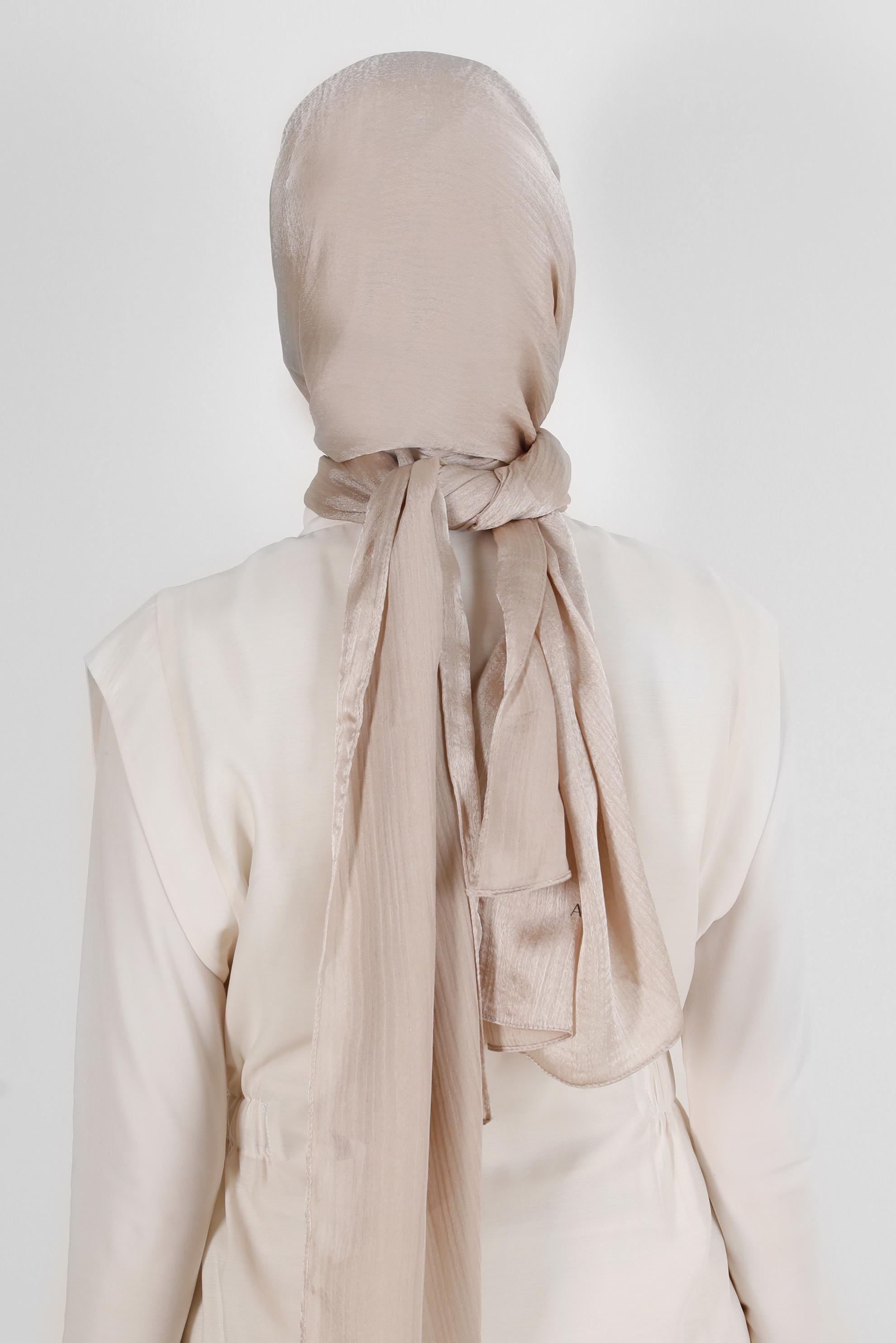 Tesettür giyim BEJ ALVİNA JANJANLI ŞAL 8139	