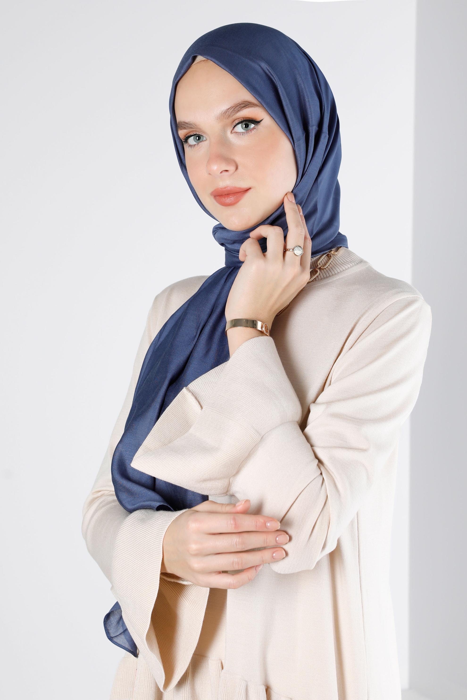 Tesettür giyim MAVİ ALVİNA İNCE İPEKSİ ŞAL 8141