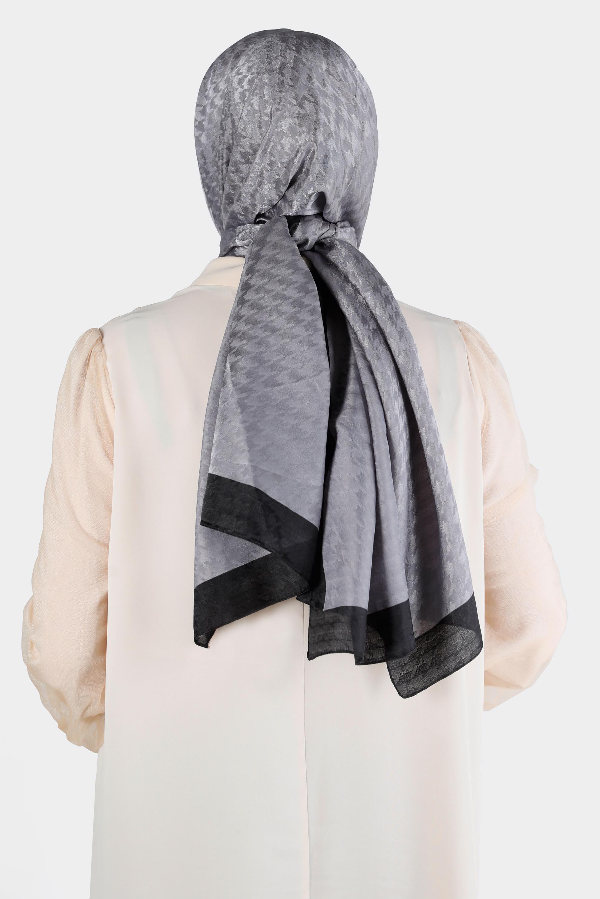 Tesettür giyim GRİ ALVINA KAZAYAĞI DESENLİ ŞAL 8143