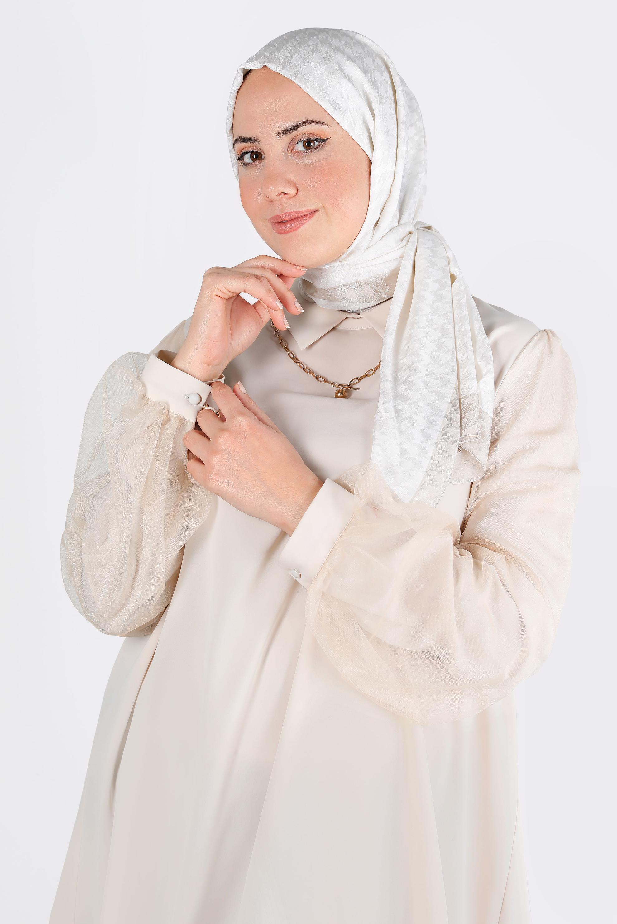 Tesettür giyim BEJ ALVINA KAZAYAĞI DESENLİ ŞAL 8143