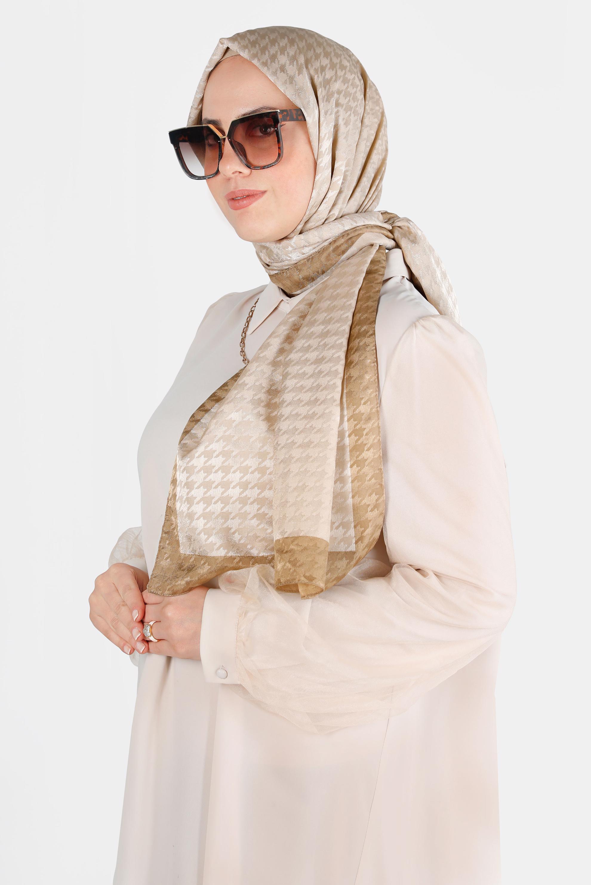 Tesettür giyim ALTIN ALVINA KAZAYAĞI DESENLİ ŞAL 8143