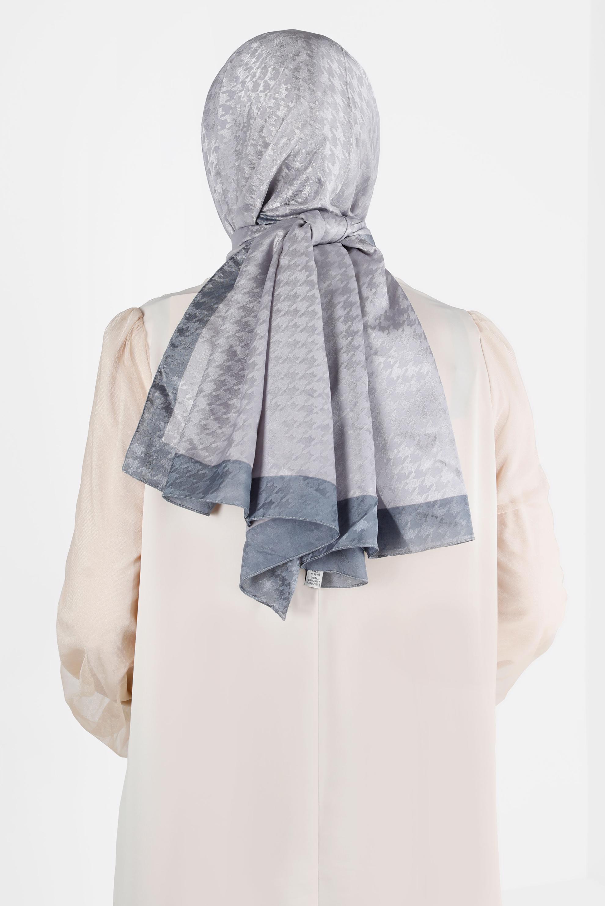 Tesettür giyim BEJ ALVINA KAZAYAĞI DESENLİ ŞAL 8143