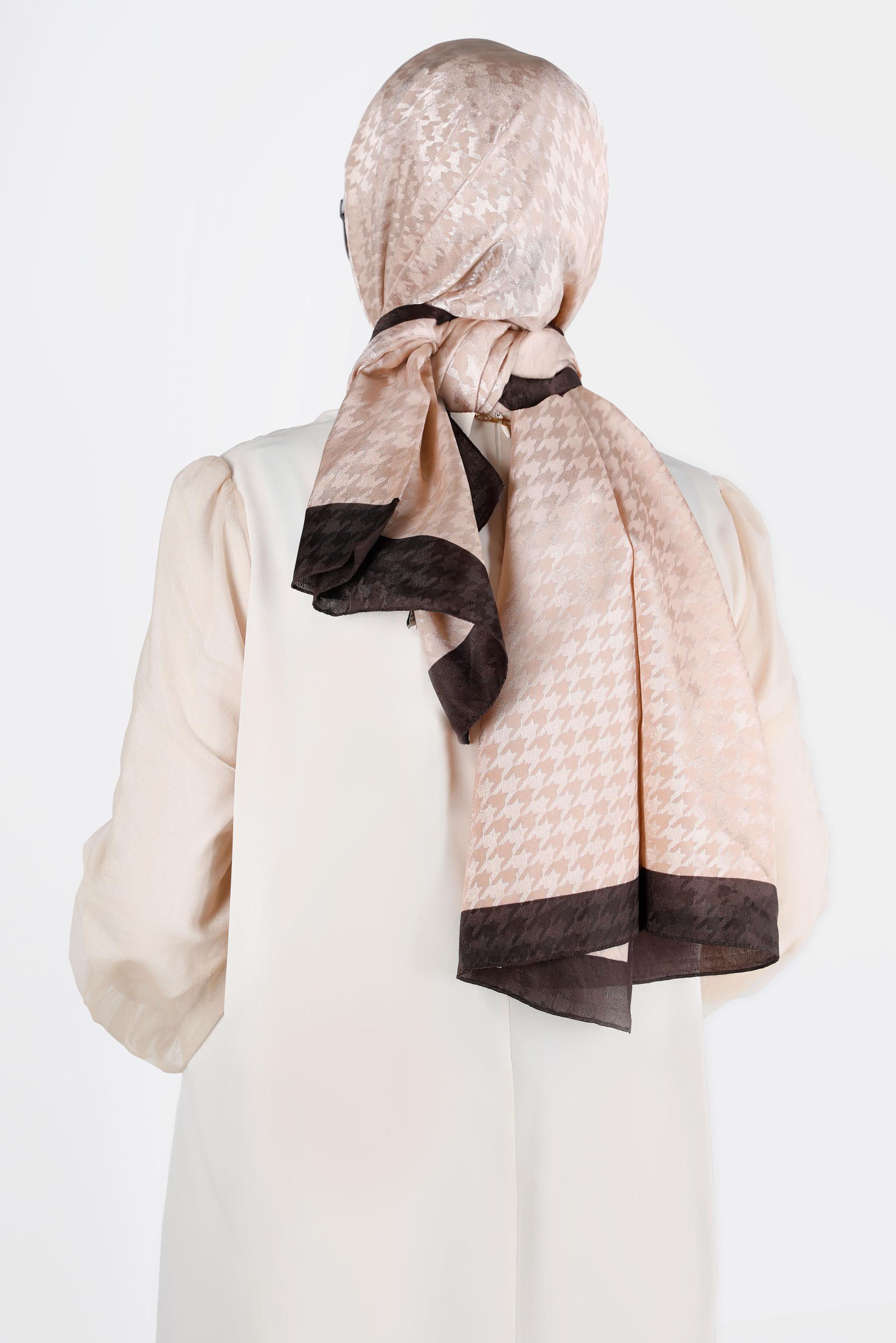 Tesettür giyim KAHVE ALVINA KAZAYAĞI DESENLİ ŞAL 8143