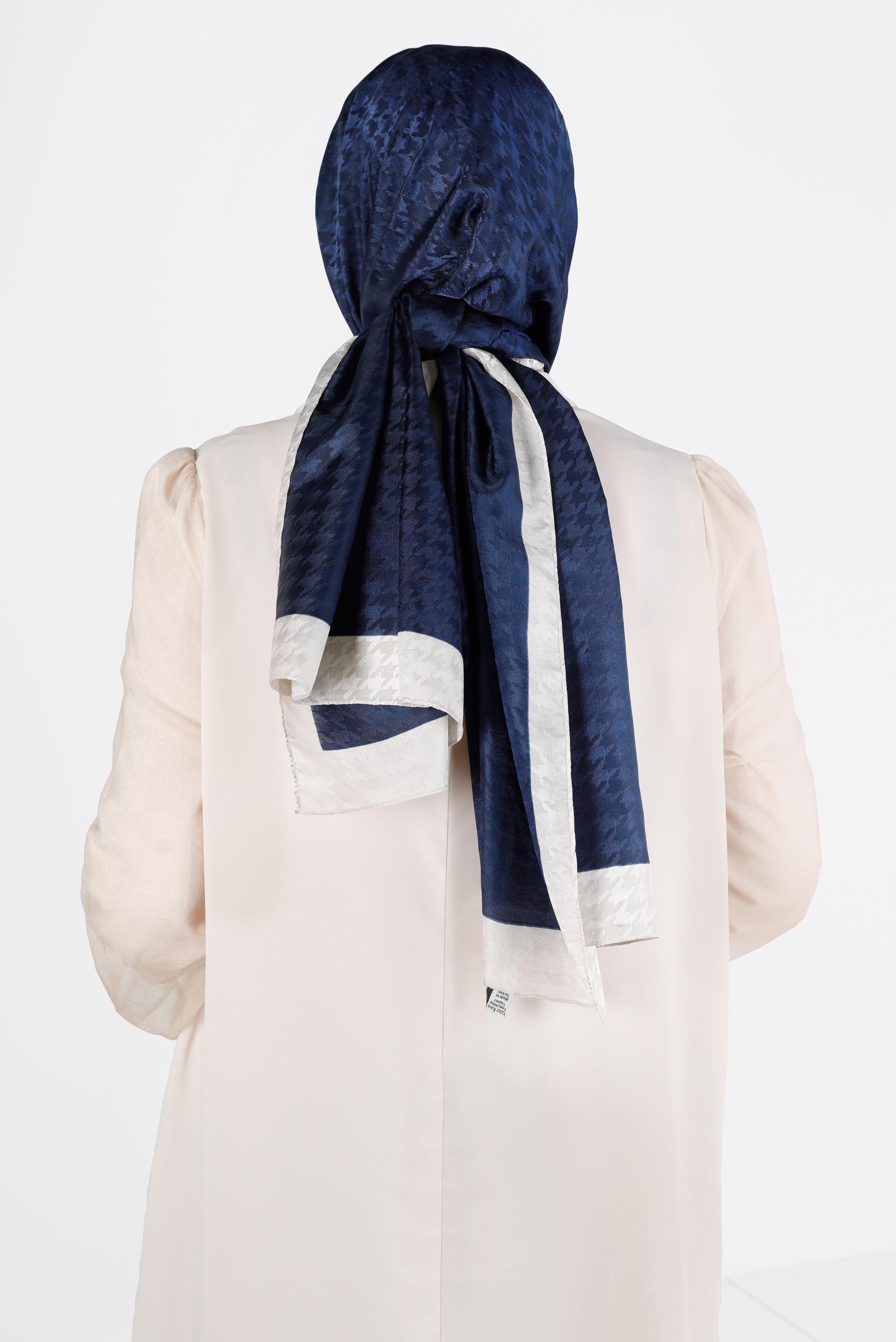 Tesettür giyim LACİVERT ALVINA KAZAYAĞI DESENLİ ŞAL 8143