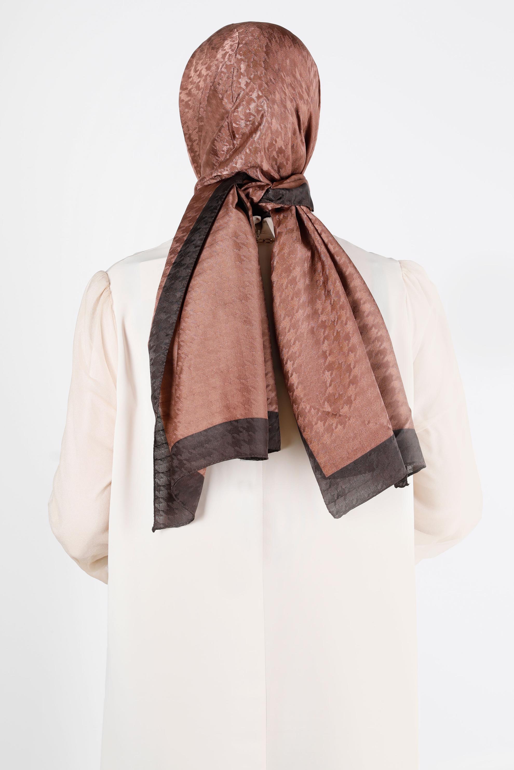 Tesettür giyim TABA ALVINA KAZAYAĞI DESENLİ ŞAL 8143