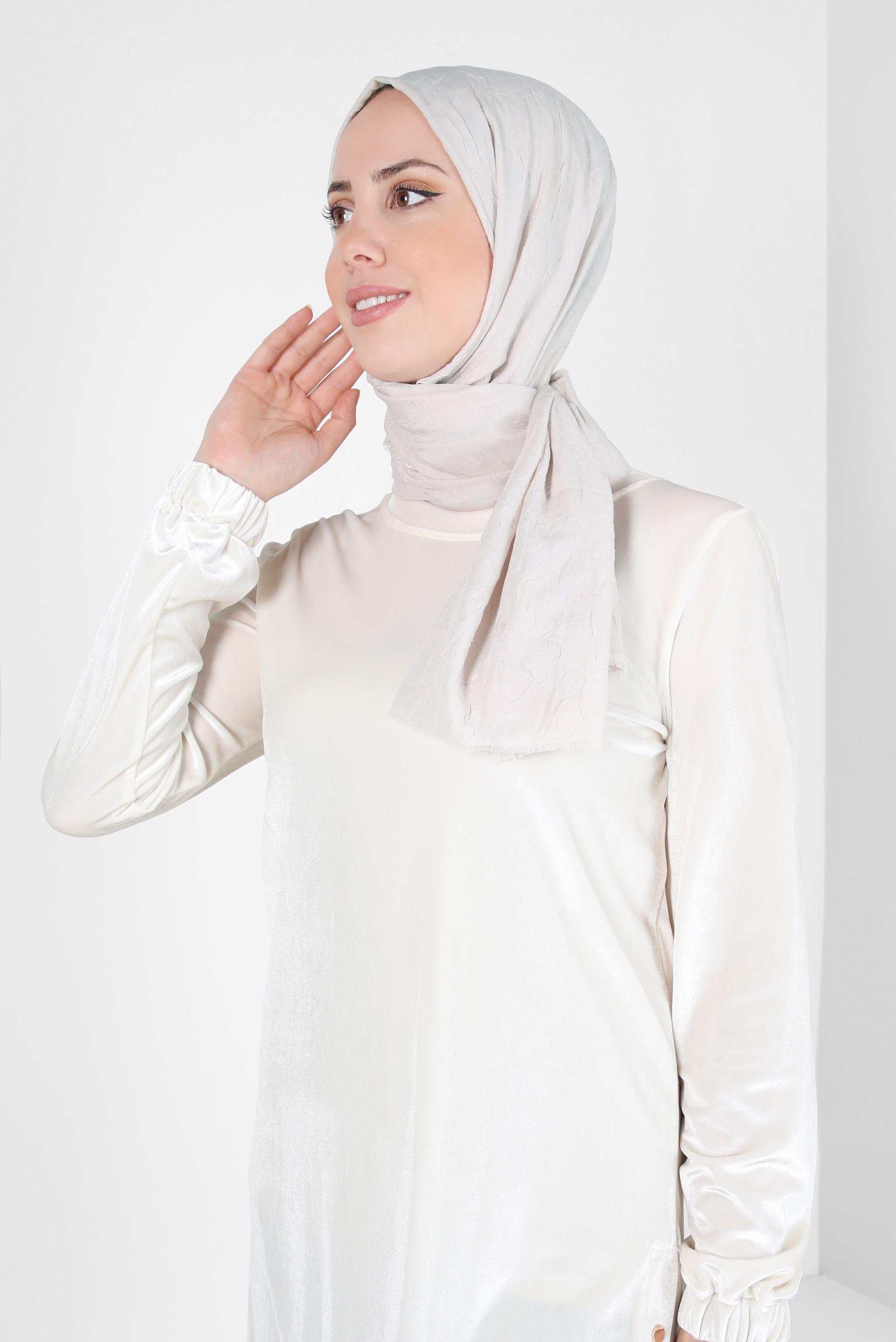 Tesettür giyim BEJ ALVİNA BAMBU KRAŞ ŞAL 8145