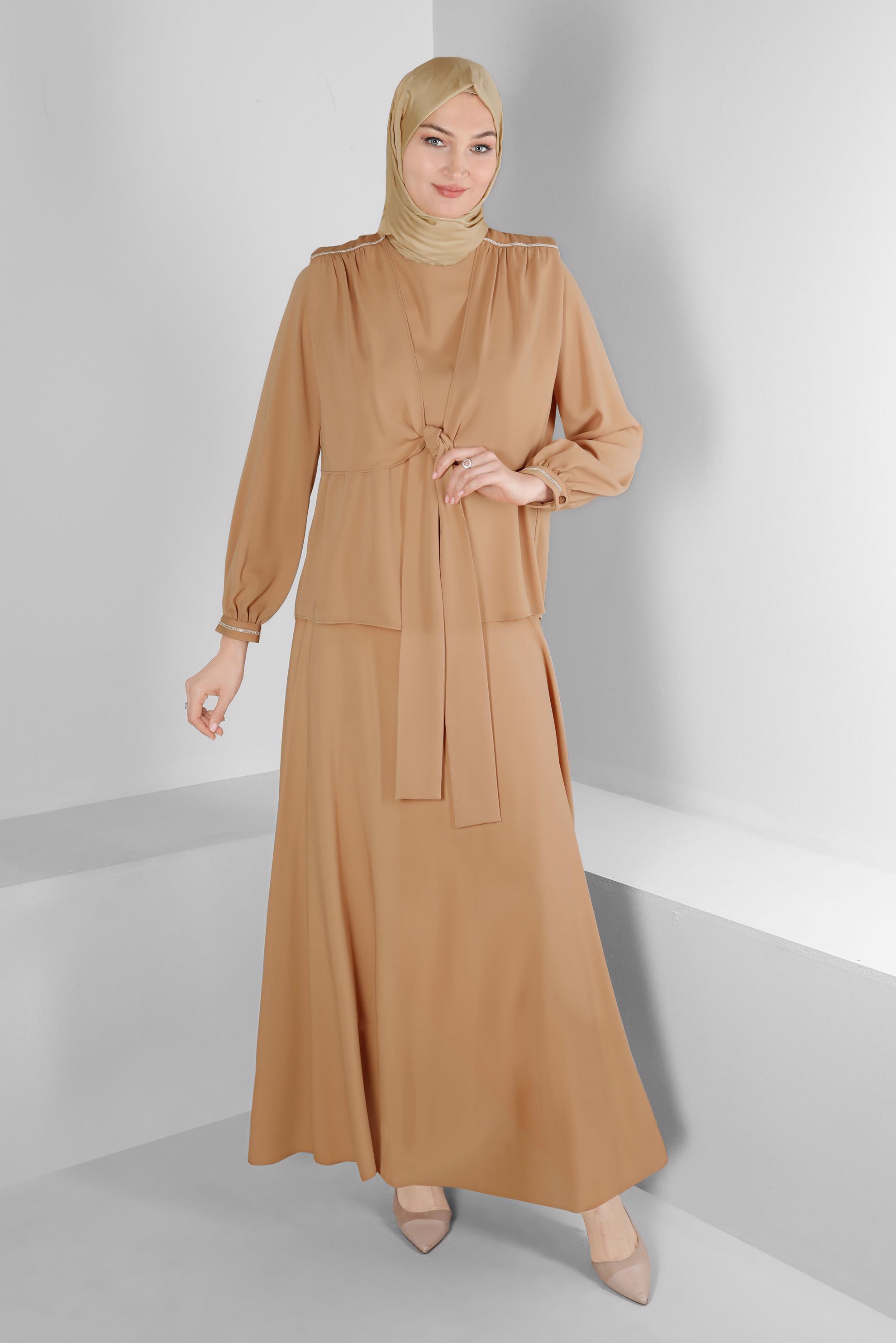 Tesettür giyim PEMBE VATKALI BAĞLAMA DETAYLI İKİLİ ETEKLİ TAKIM 42519 