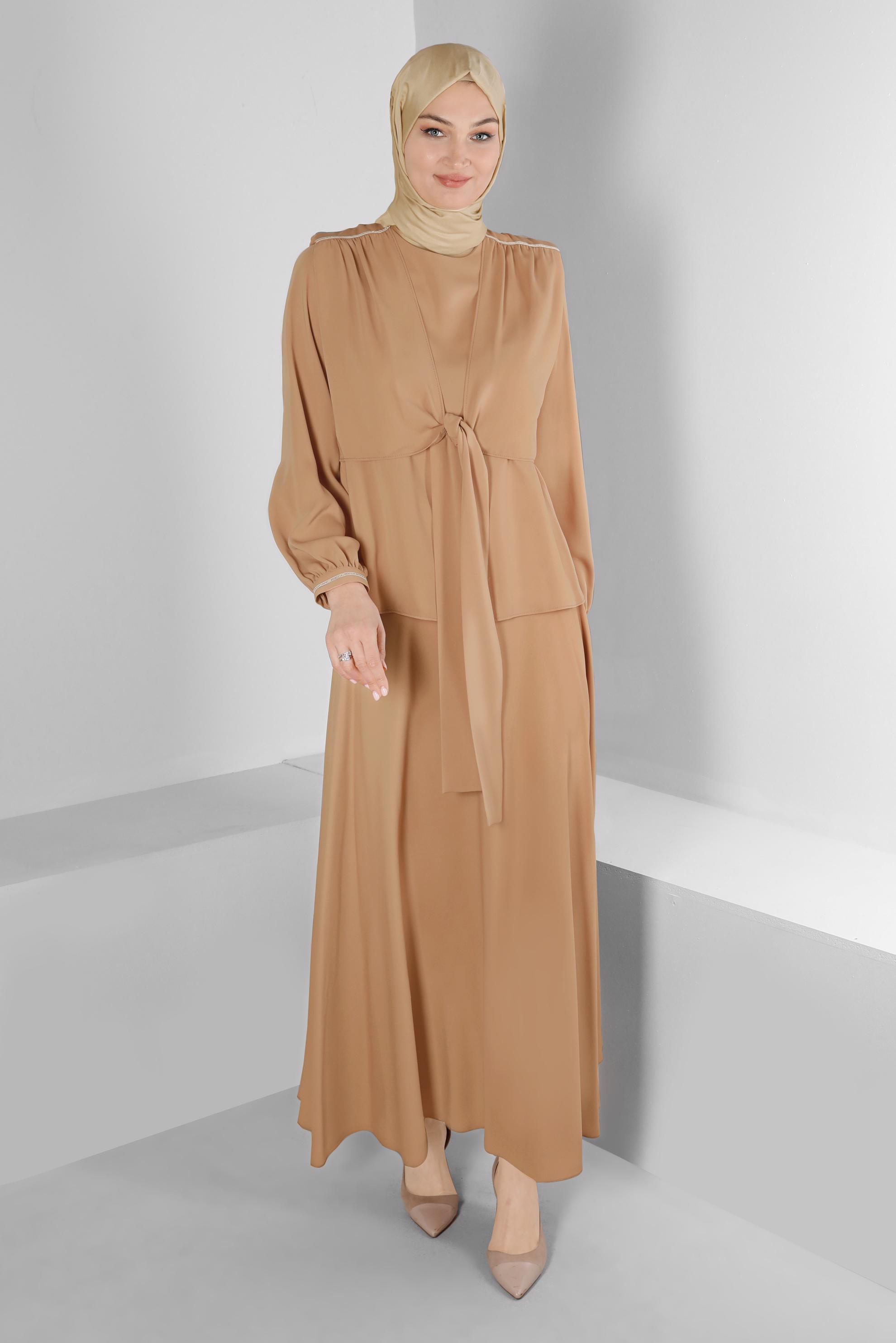 Tesettür giyim PEMBE VATKALI BAĞLAMA DETAYLI İKİLİ ETEKLİ TAKIM 42519 