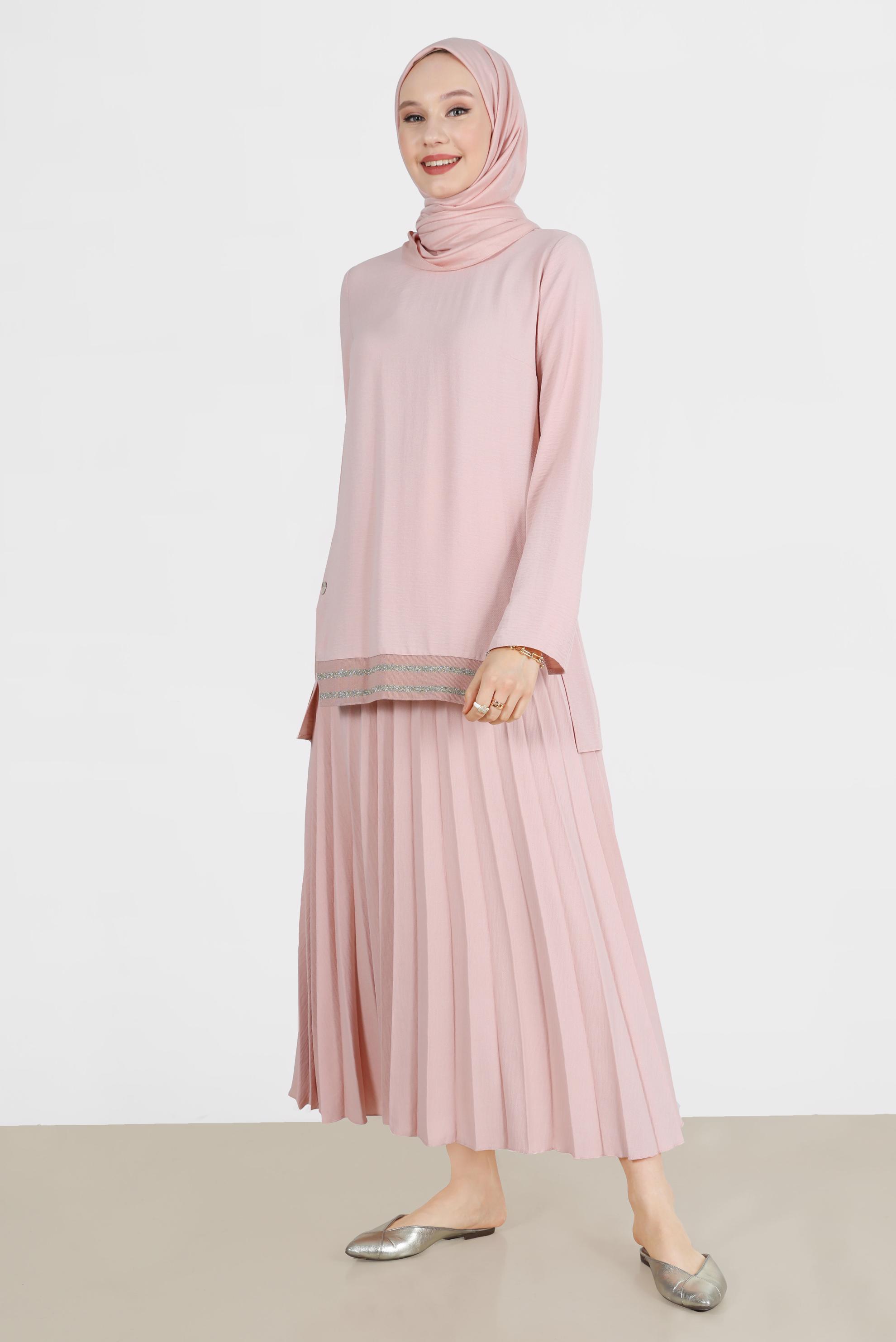 Tesettür giyim PUDRA SİMLİ RİBANALI DÜĞMELİ İKİLİ ETEKLİ TAKIM 42607