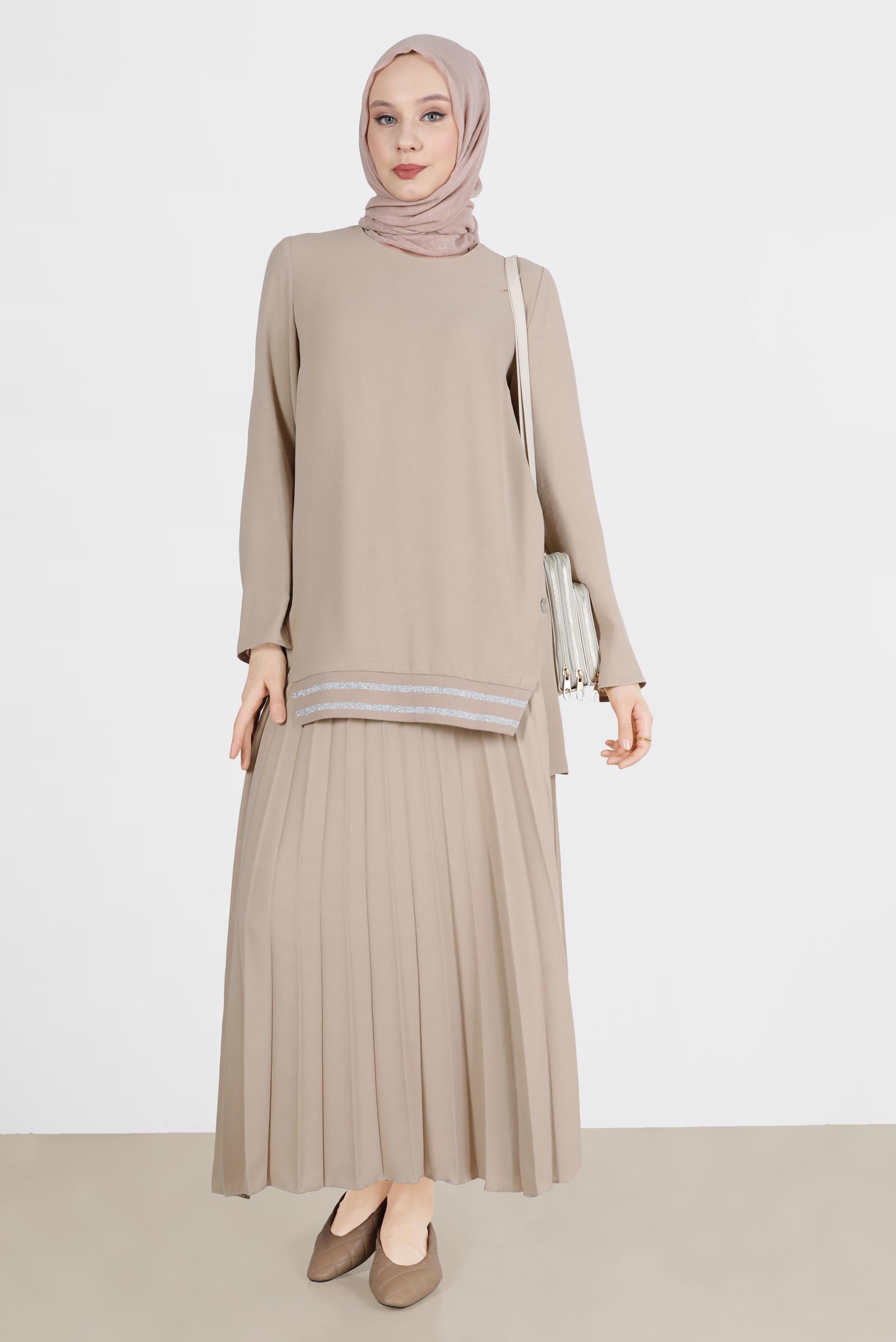 Tesettür giyim KUM SİMLİ RİBANALI DÜĞMELİ İKİLİ ETEKLİ TAKIM 42607