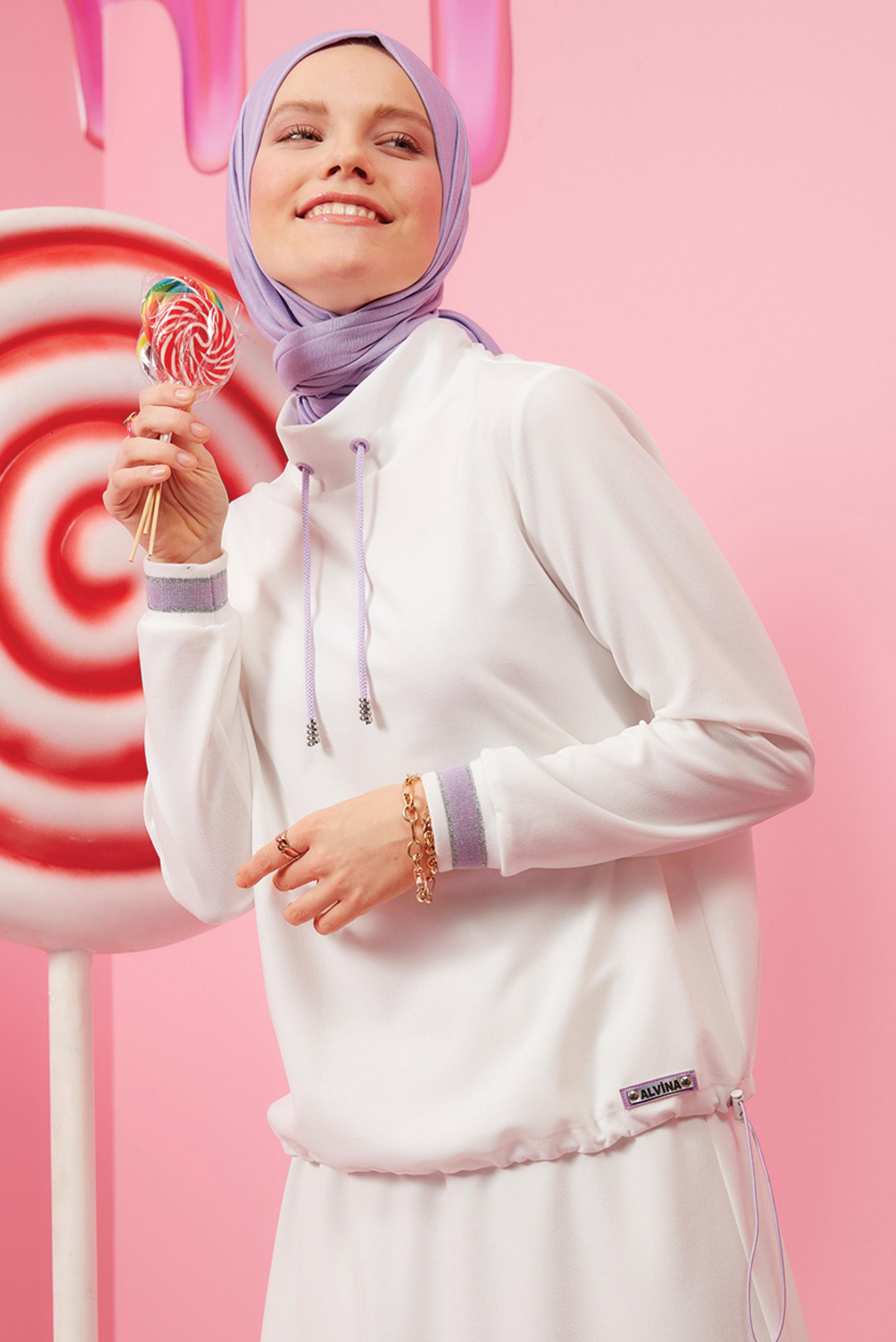 Tesettür giyim BEYAZ DİK YAKA BAĞCIKLI İKİLİ ETEKLİ TAKIM 42659 