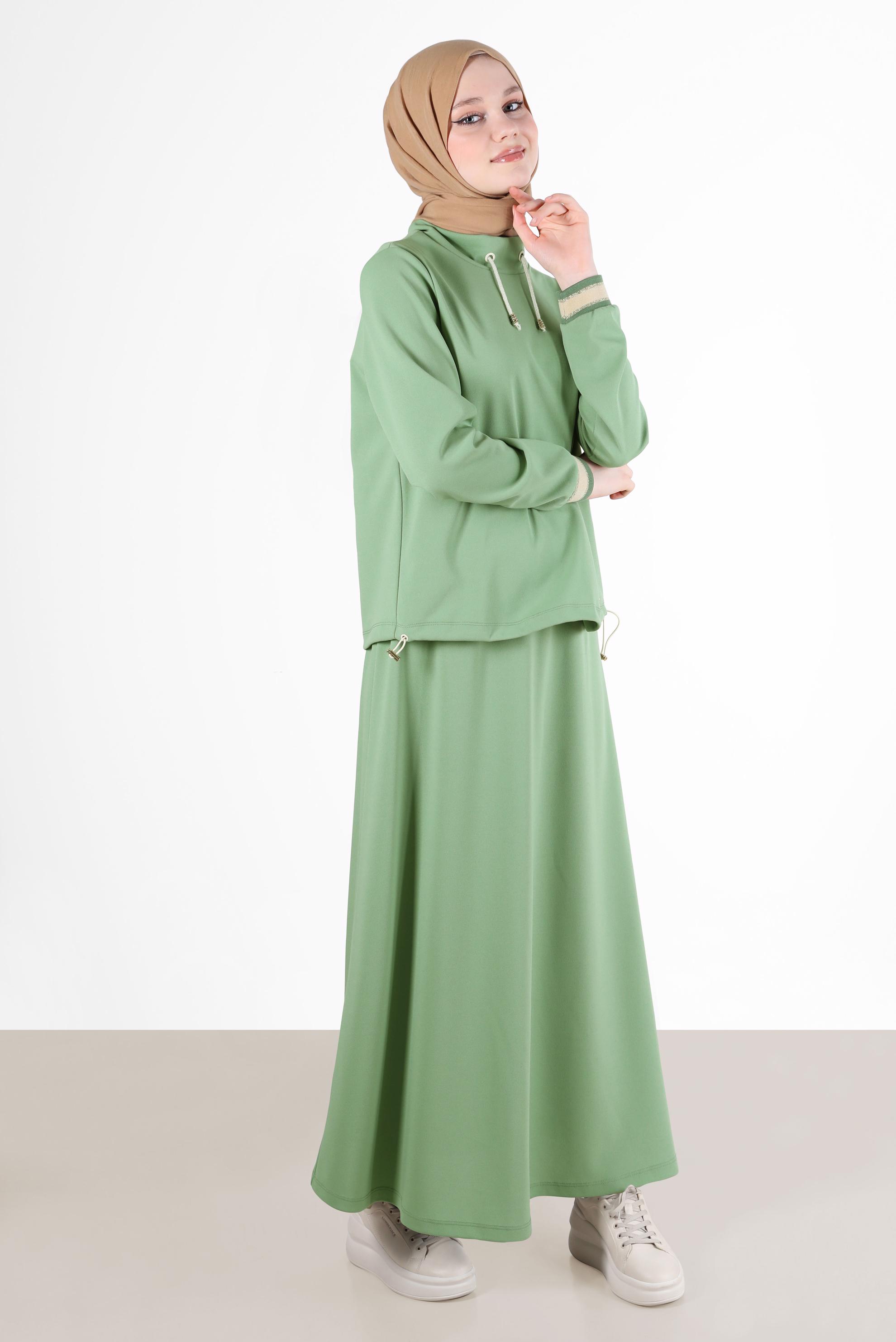 Tesettür giyim YEŞİL DİK YAKA BAĞCIKLI İKİLİ ETEKLİ TAKIM 42659 