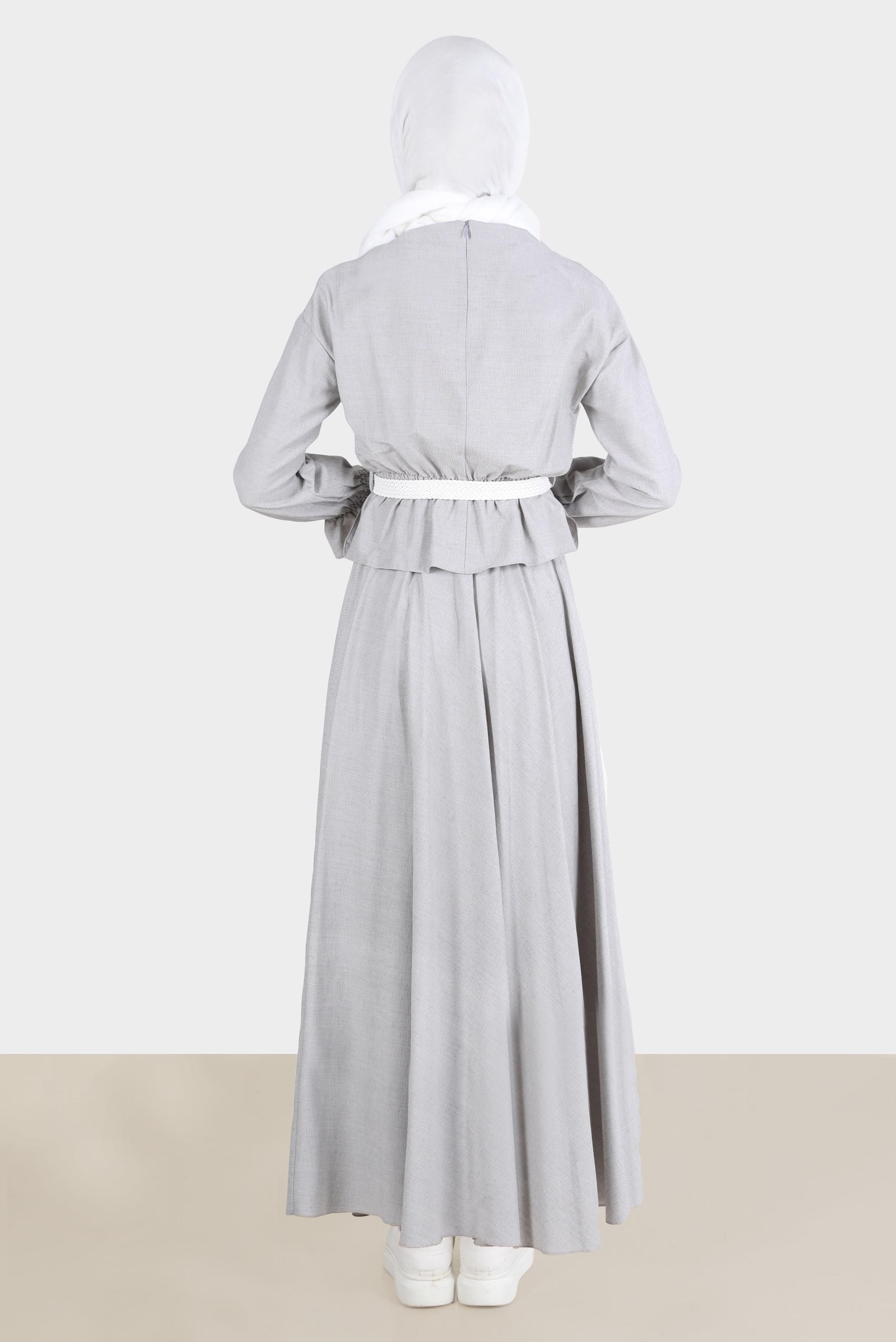 Tesettür giyim GRİ BELİ VE MANŞETLERİ LASTİKLİ İKİLİ ETEKLİ TAKIM 42668 