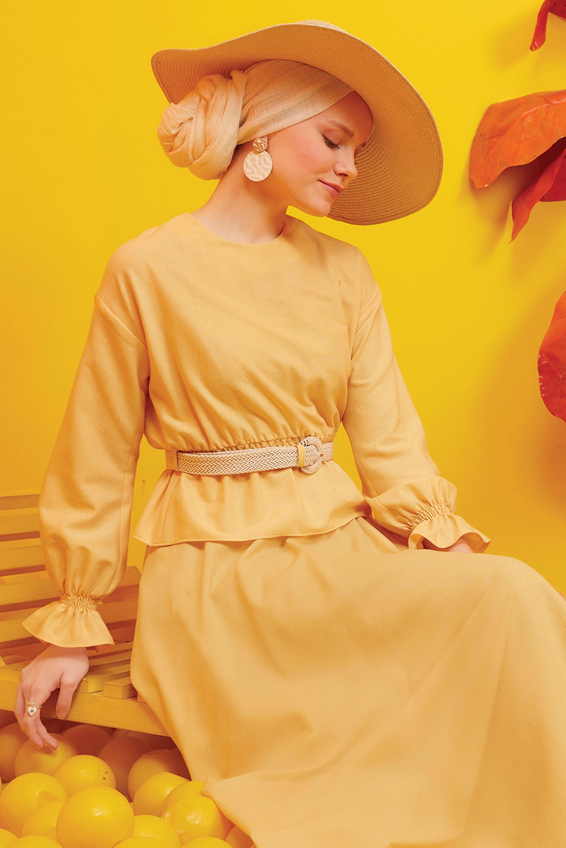 Tesettür giyim SARI BELİ VE MANŞETLERİ LASTİKLİ İKİLİ ETEKLİ TAKIM 42668 