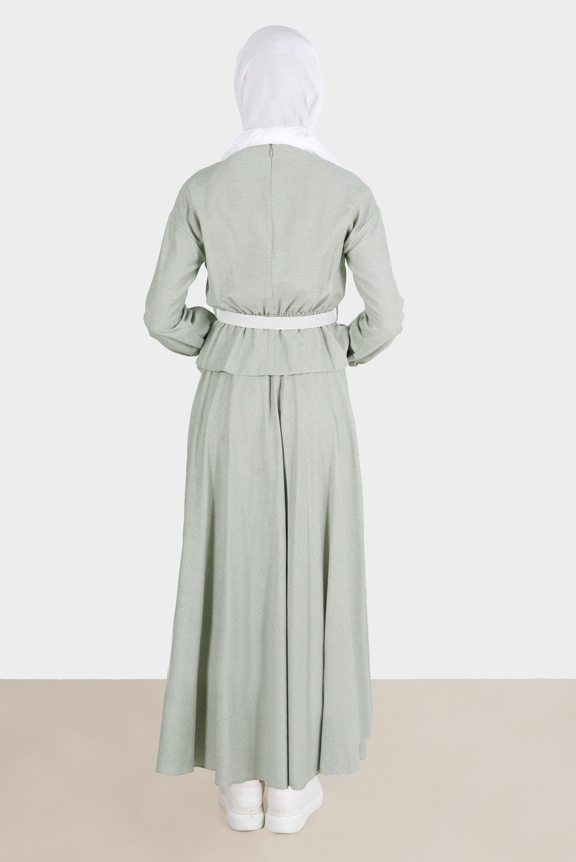 Tesettür giyim HAKİ BELİ VE MANŞETLERİ LASTİKLİ İKİLİ ETEKLİ TAKIM 42668 