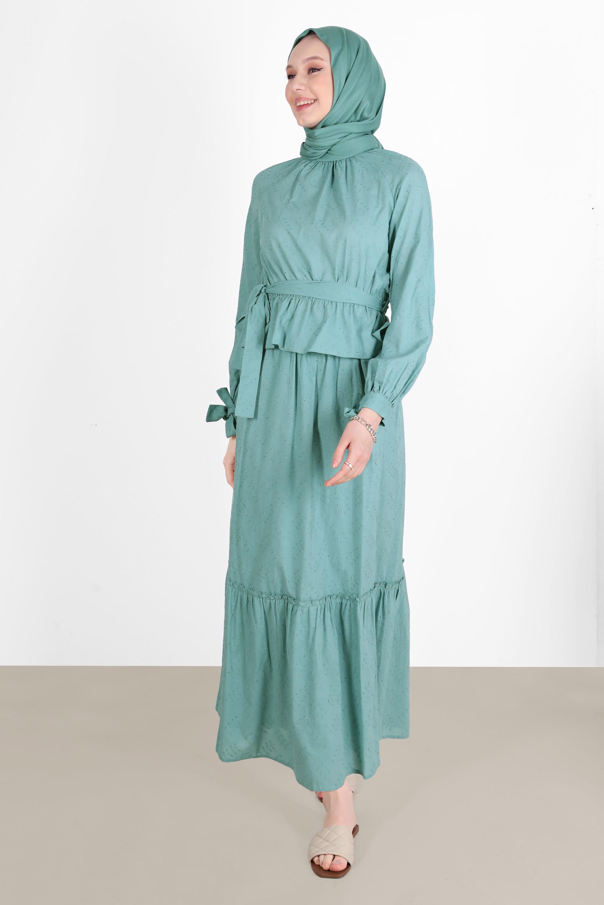 Tesettür giyim MAVİ BELİ BÜZGÜLÜ KUŞAKLI FİSTOLU İKİLİ ETEKLİ TAKIM 42707 