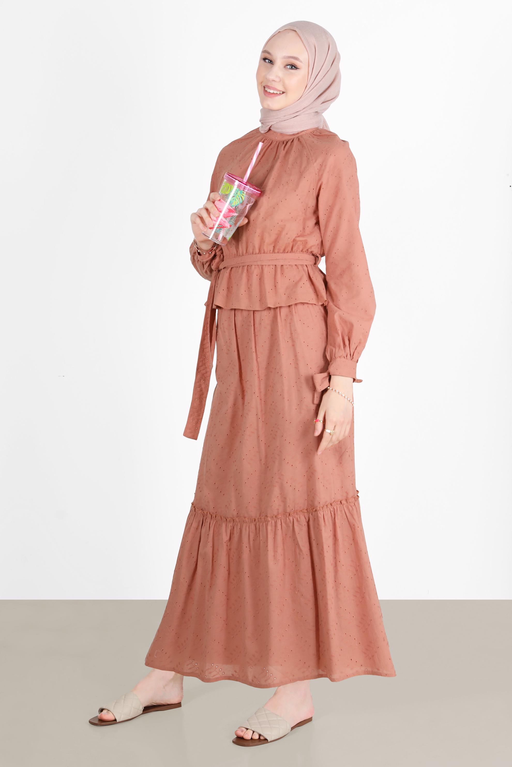 Tesettür giyim PEMBE BELİ BÜZGÜLÜ KUŞAKLI FİSTOLU İKİLİ ETEKLİ TAKIM 42707 