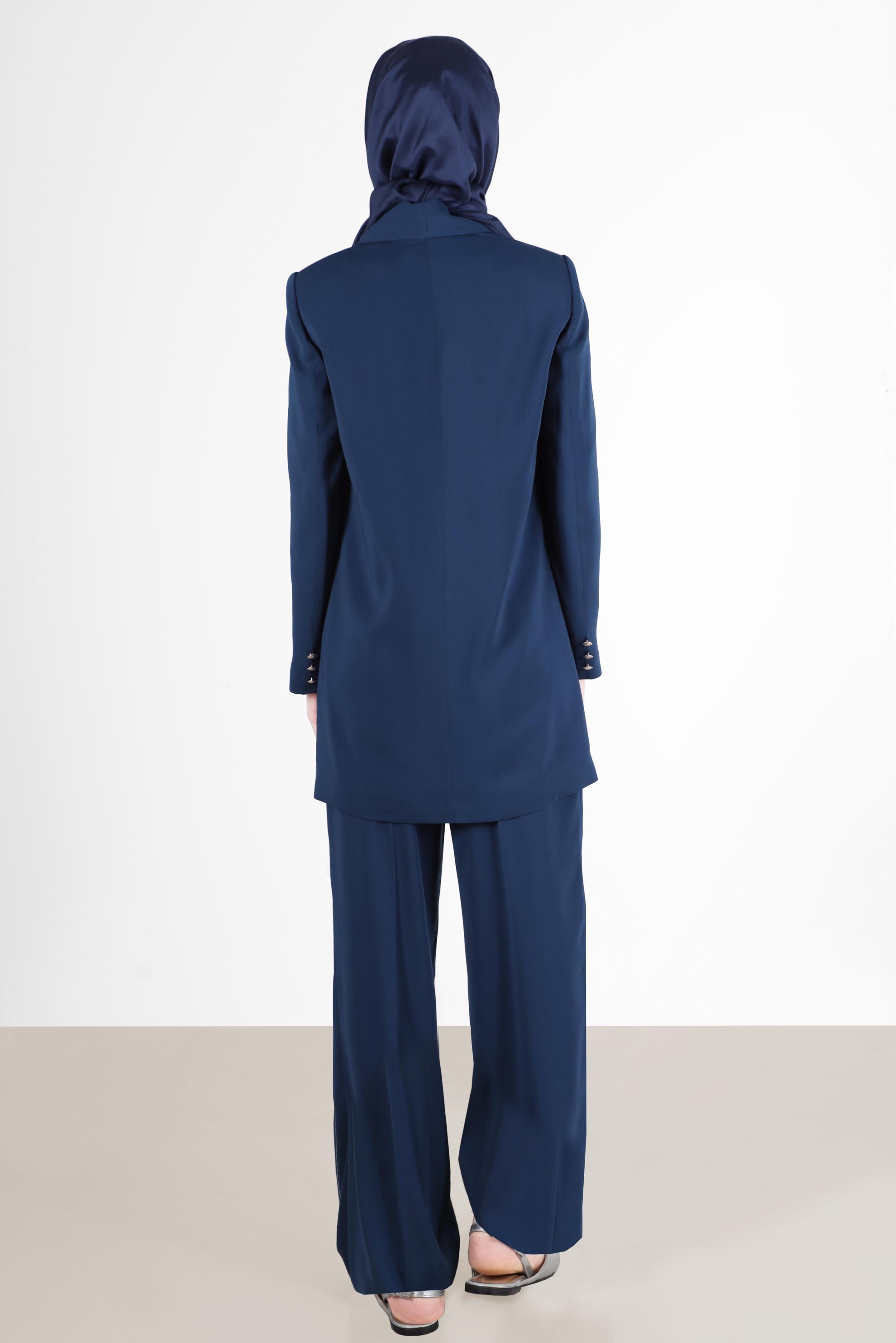 Tesettür giyim LACİVERT KRUVAZE YAKA DÜĞME DETAYLI ÜÇLÜ PANT. TAKIM 30255 