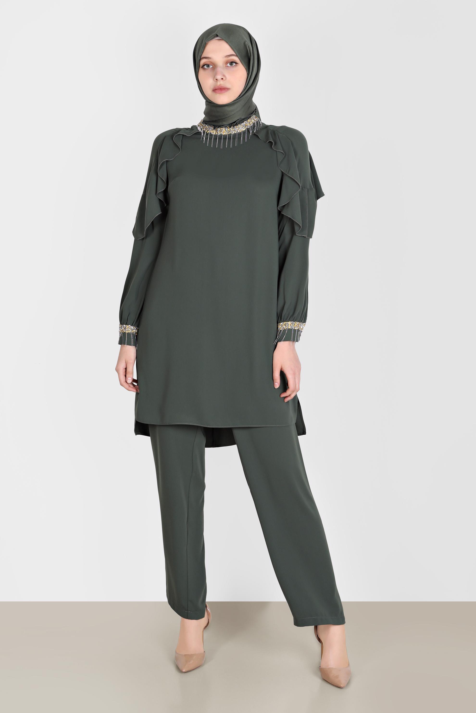 Tesettür giyim HAKİ PÜSKÜL DETAYLI VOLANLI İKİLİ PANT. TAKIM 30259 