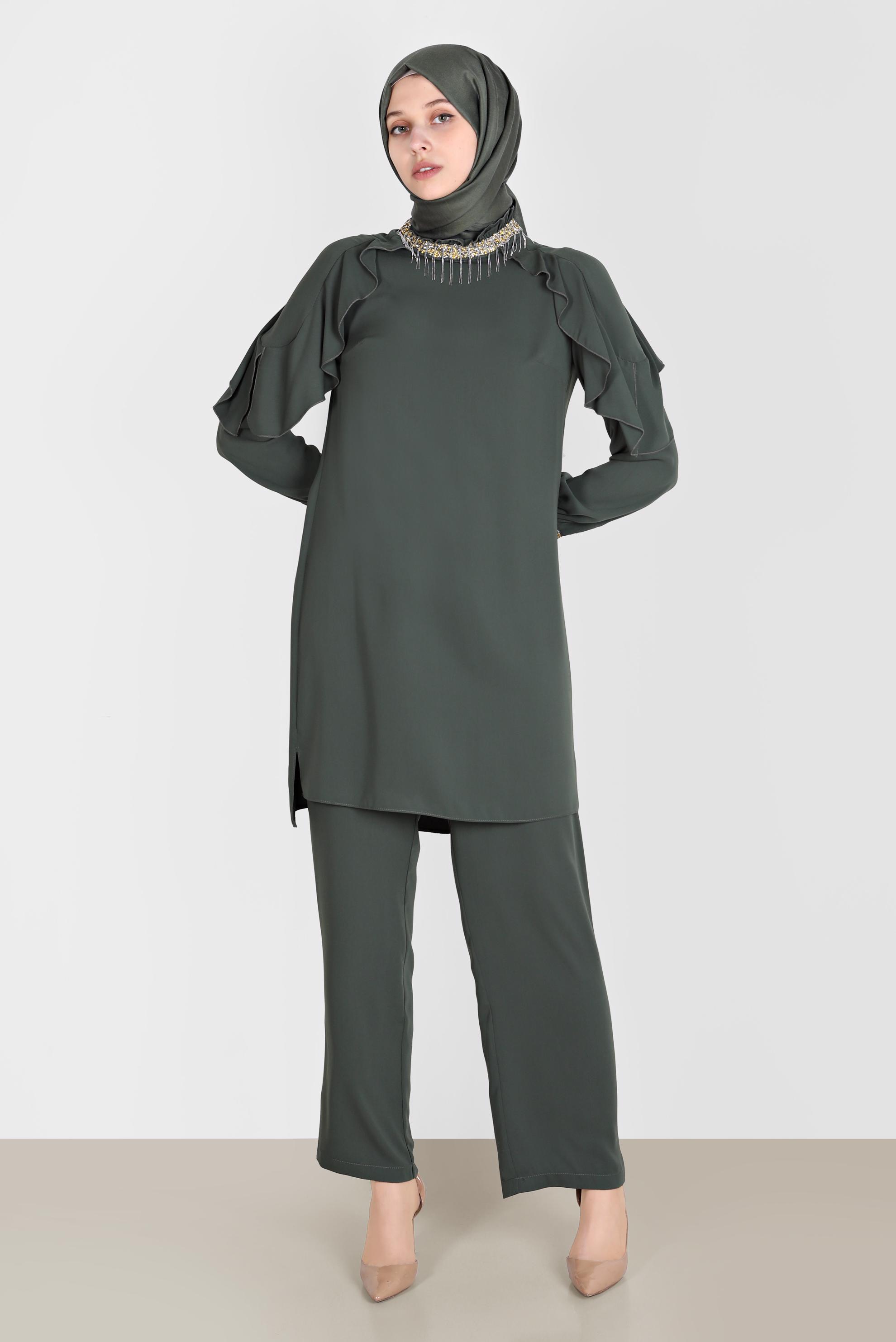 Tesettür giyim HAKİ PÜSKÜL DETAYLI VOLANLI İKİLİ PANT. TAKIM 30259 