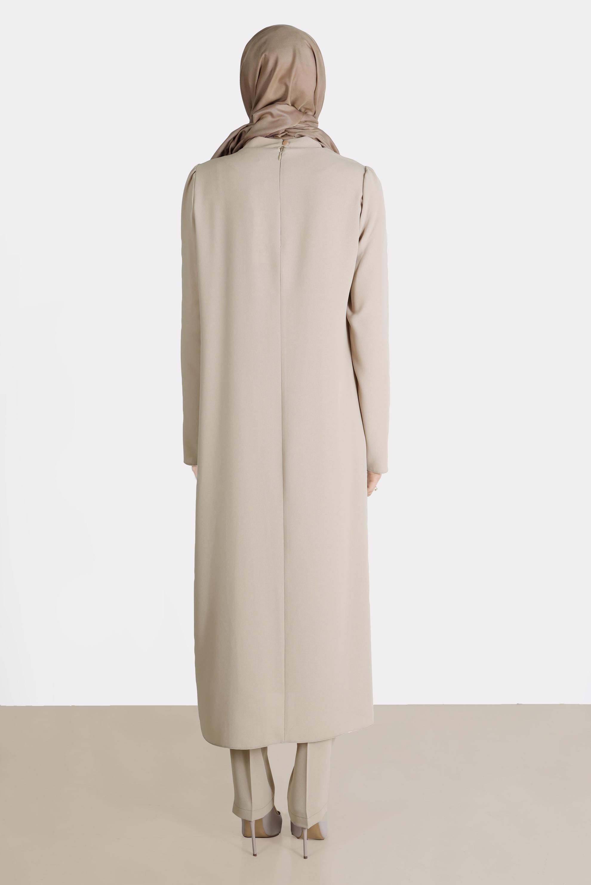 Tesettür giyim BEJ BAĞLAMA DETAYLI TAŞLI İKİLİ PANTOLONLU TAKIM 30266