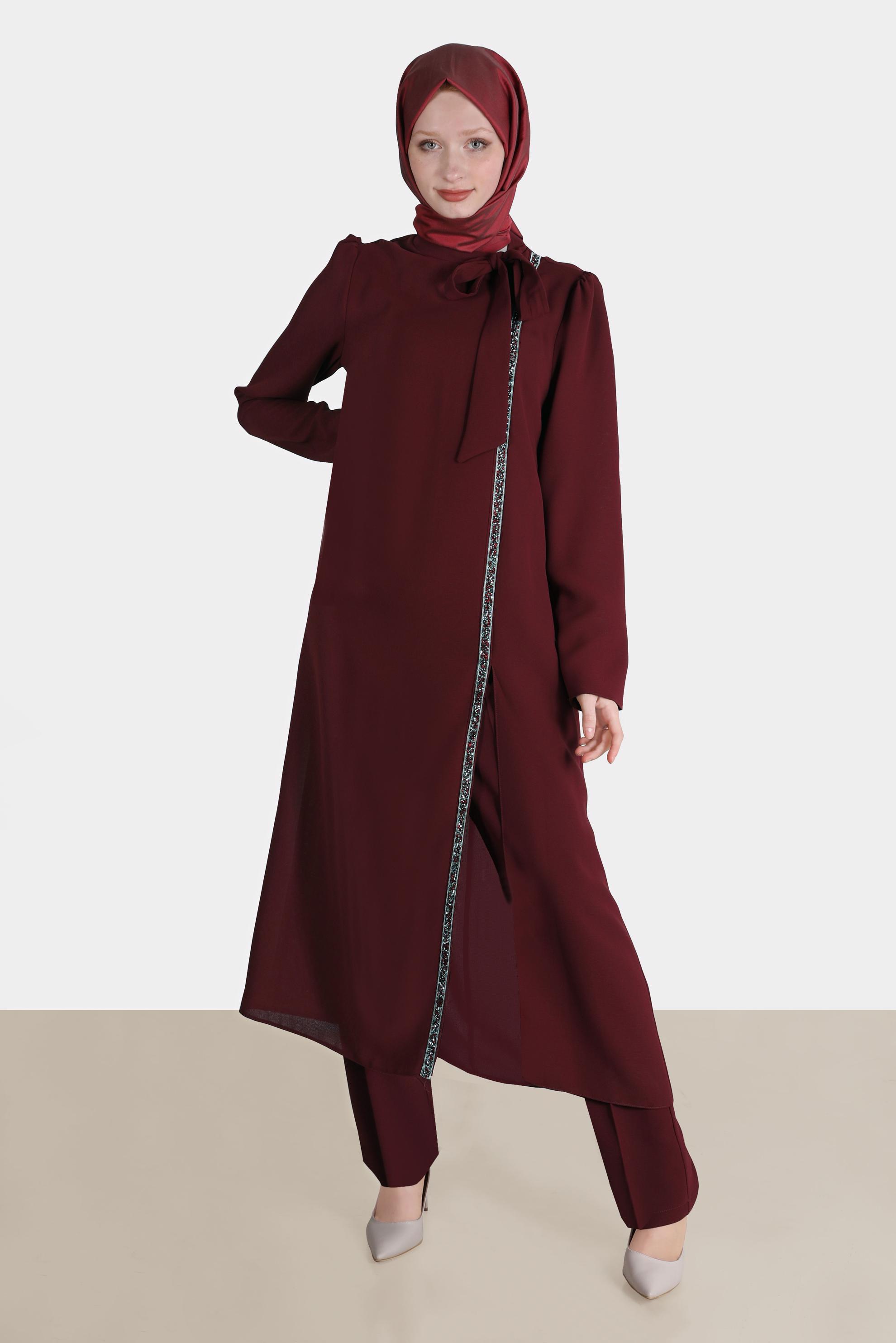 Tesettür giyim BORDO BAĞLAMA DETAYLI TAŞLI İKİLİ PANTOLONLU TAKIM 30266