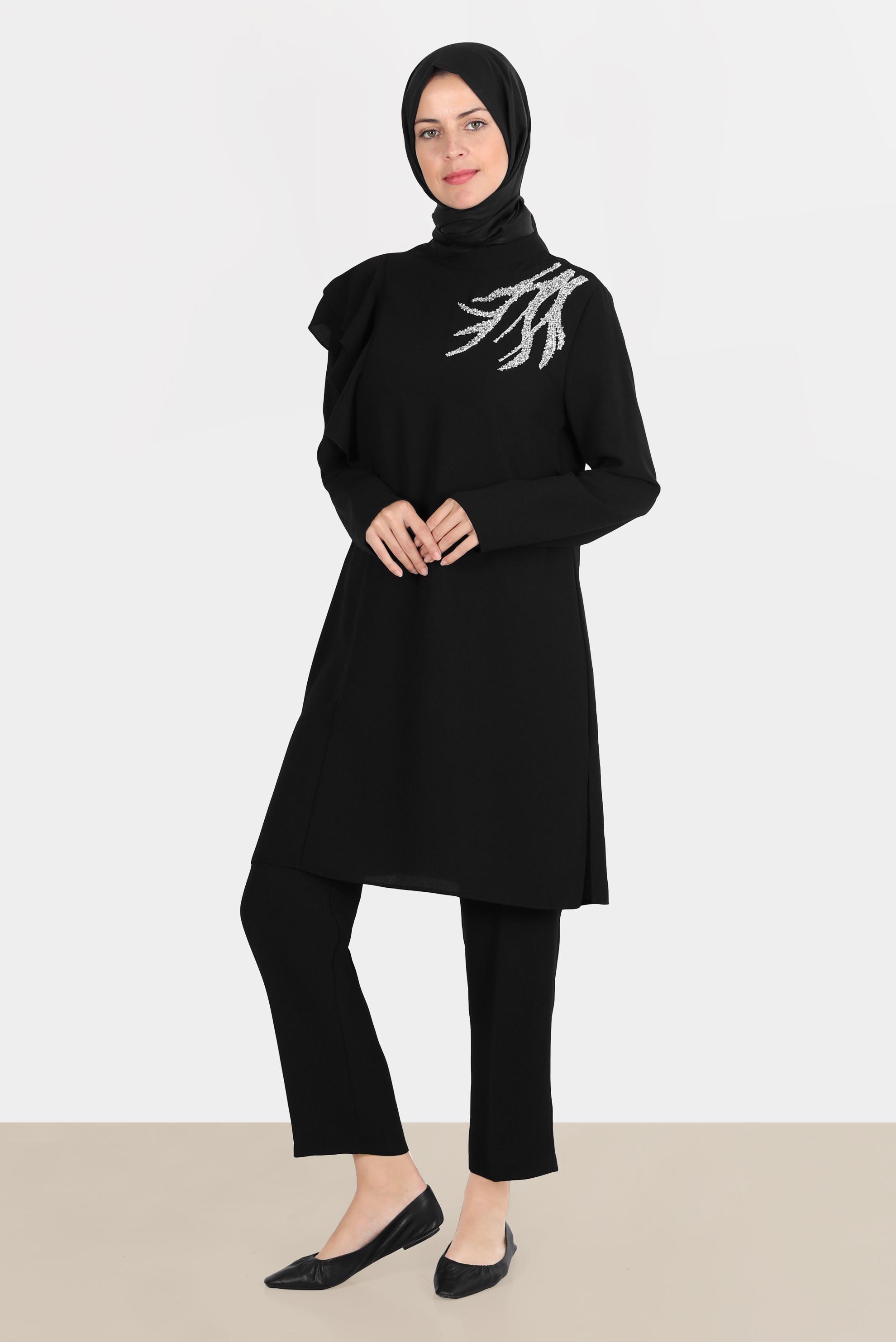 Tesettür giyim SİYAH TAŞLI VOLANLI KREP İKİLİ PANT. TAKIM 30267 