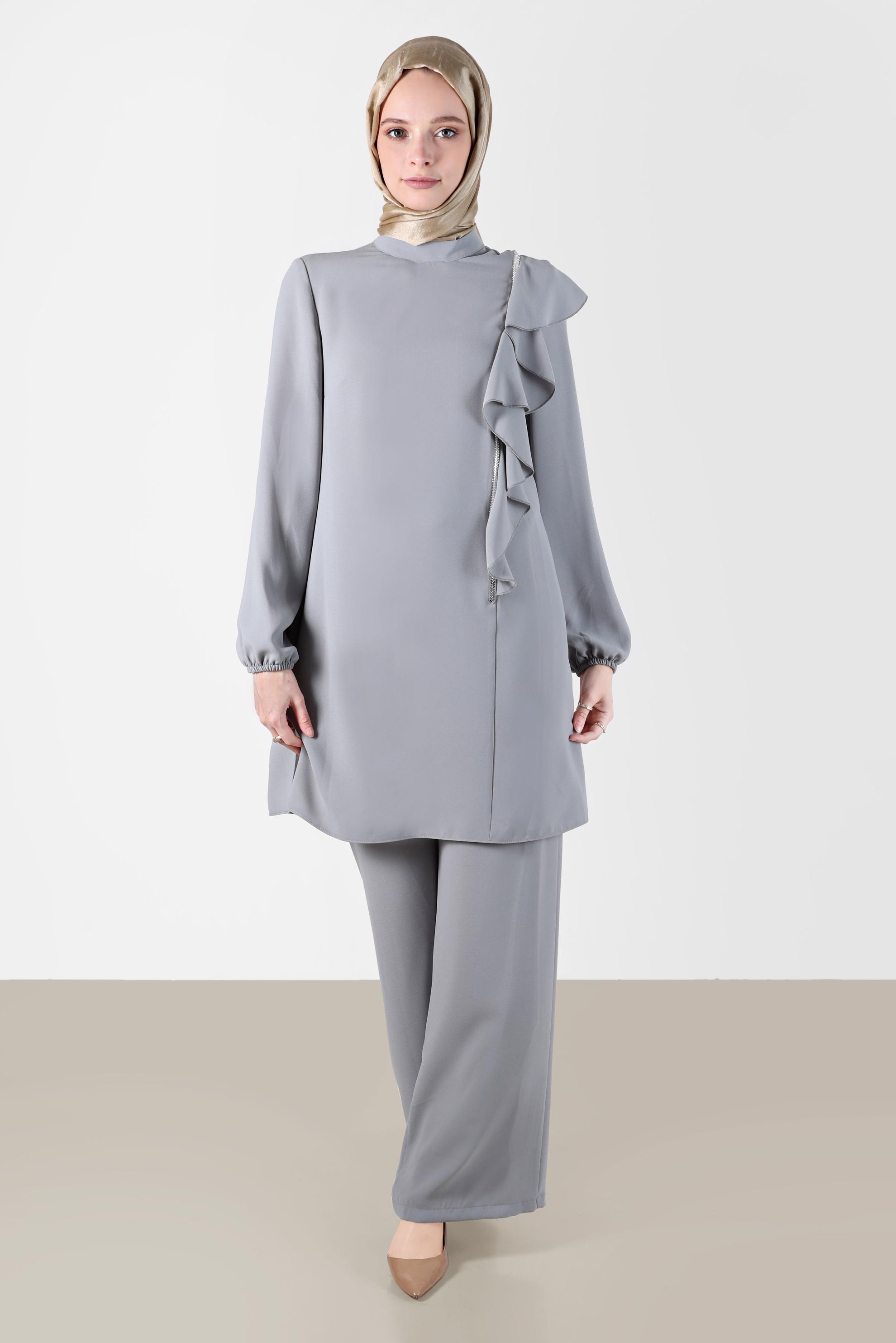 Tesettür giyim GRİ TAŞ DETAYLI VOLANLI İKİLİ PANT. TAKIM 30275 