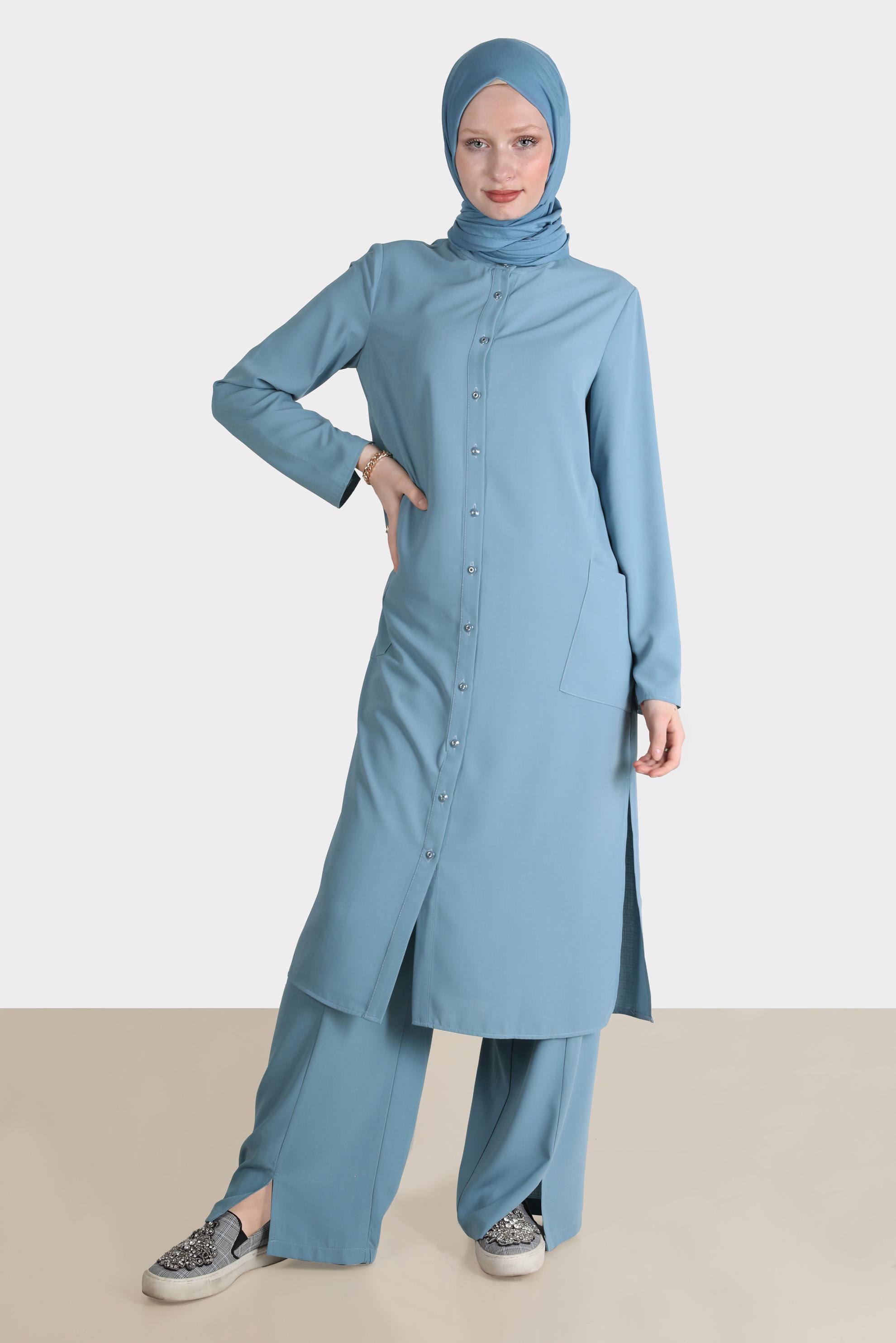 Tesettür giyim MAVİ BOYDAN DÜĞMELİ YIRTMAÇ DETAYLI İKİLİ PANT. TAKIM 42517 