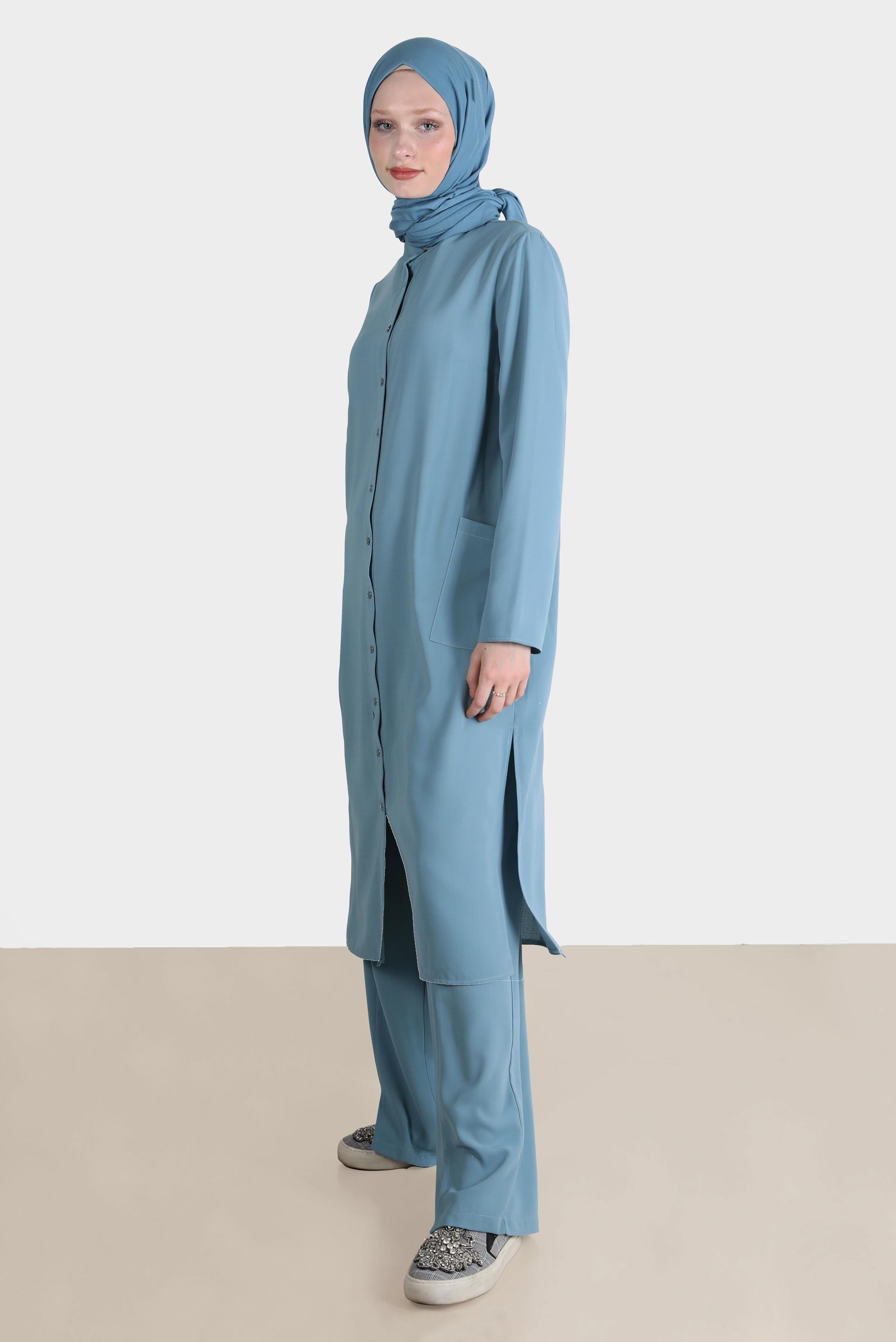 Tesettür giyim MAVİ BOYDAN DÜĞMELİ YIRTMAÇ DETAYLI İKİLİ PANT. TAKIM 42517 